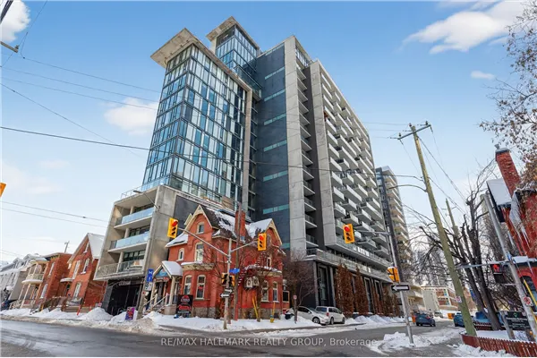 224 Lyon Street N #711