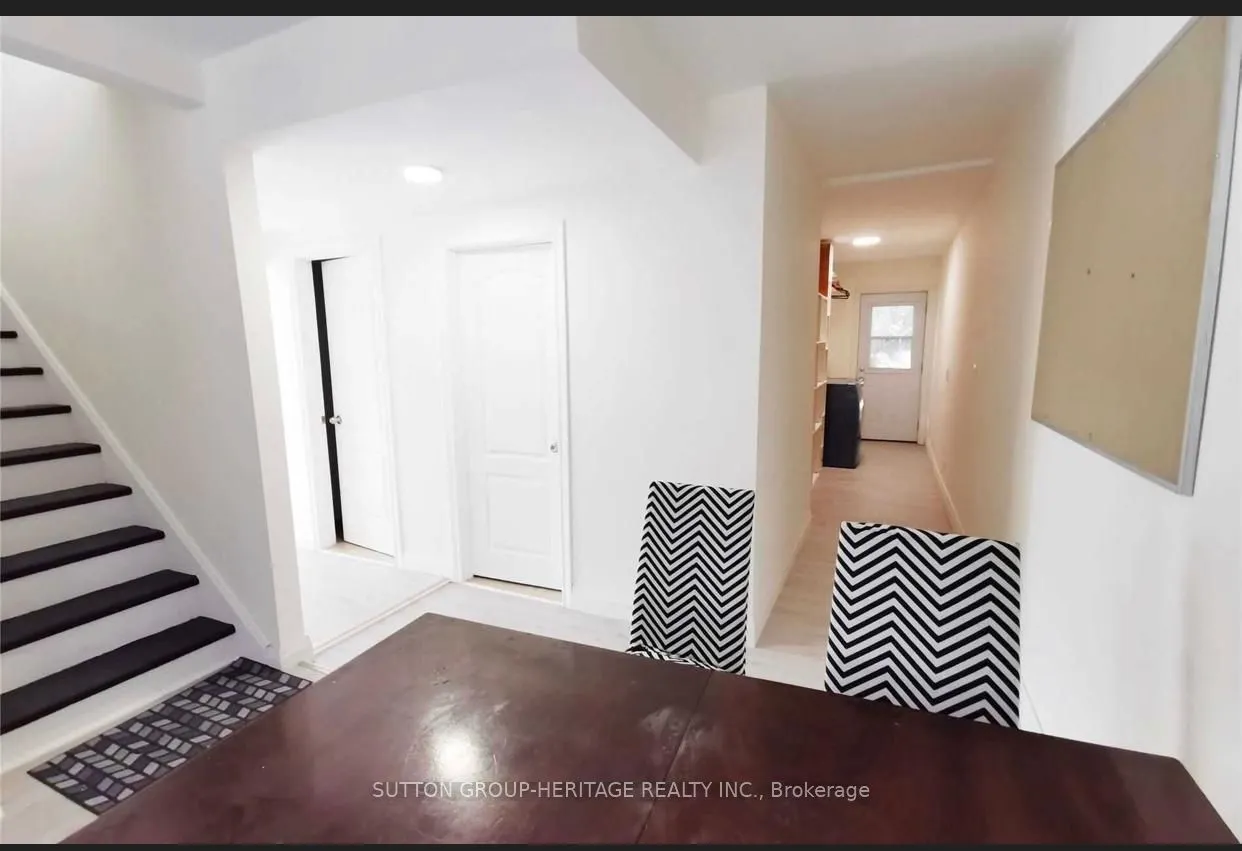 717 King Street W