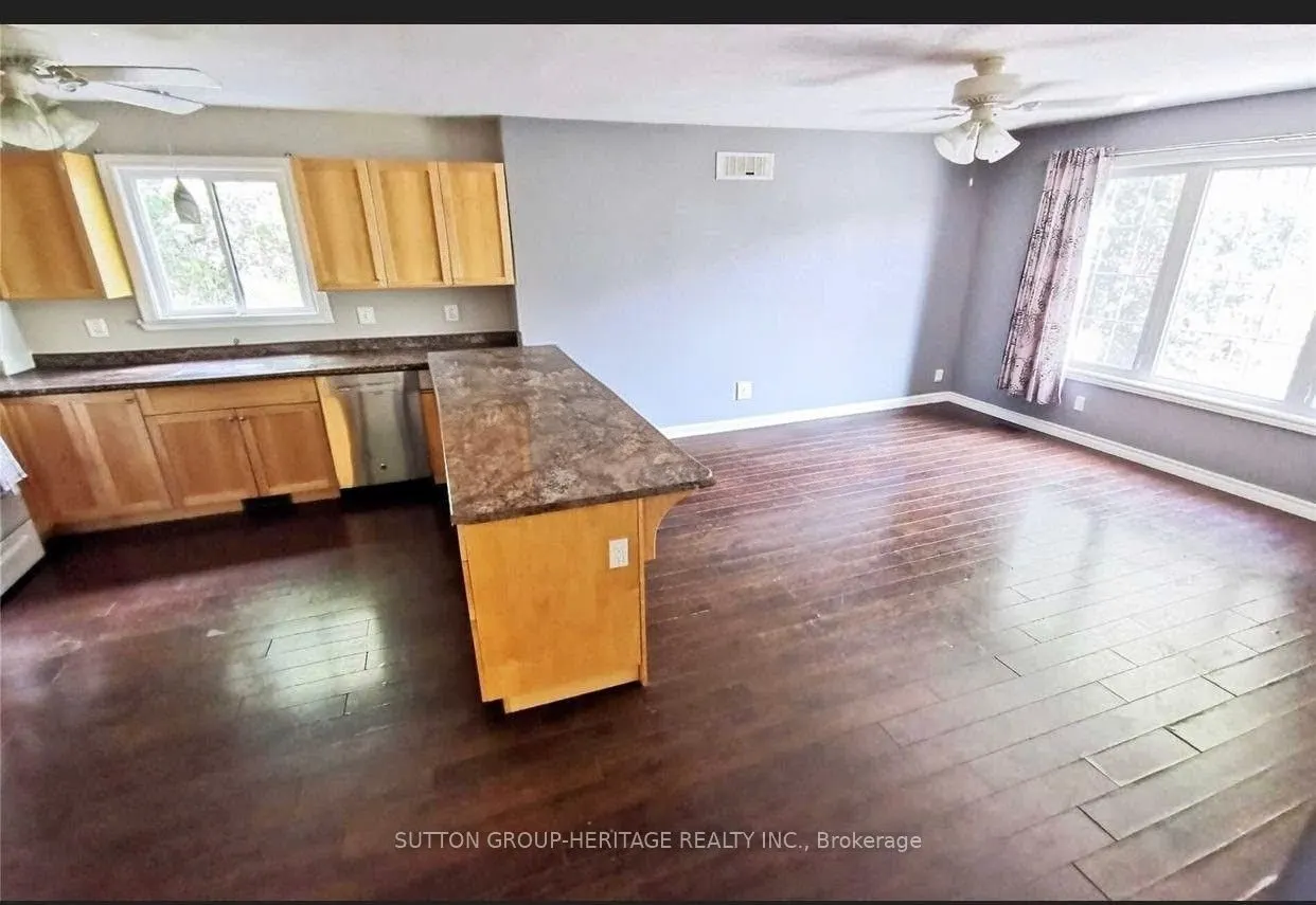 717 King Street W