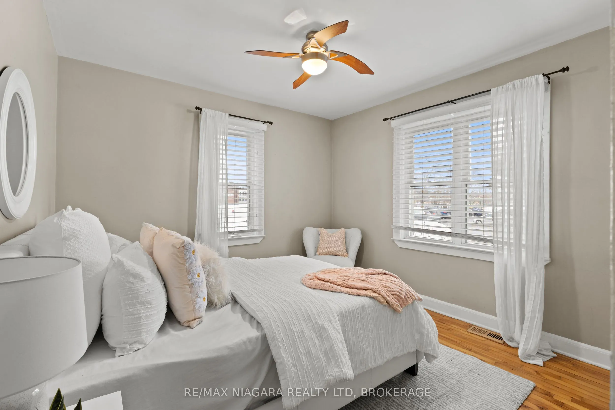 401 Fielden Avenue