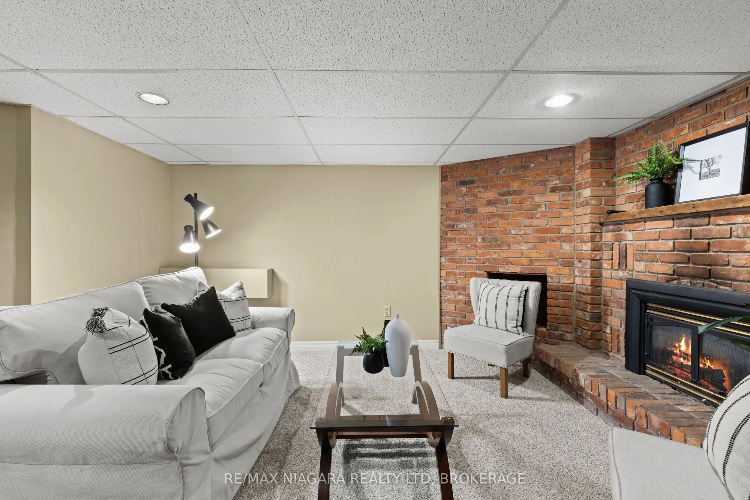 401 Fielden Avenue