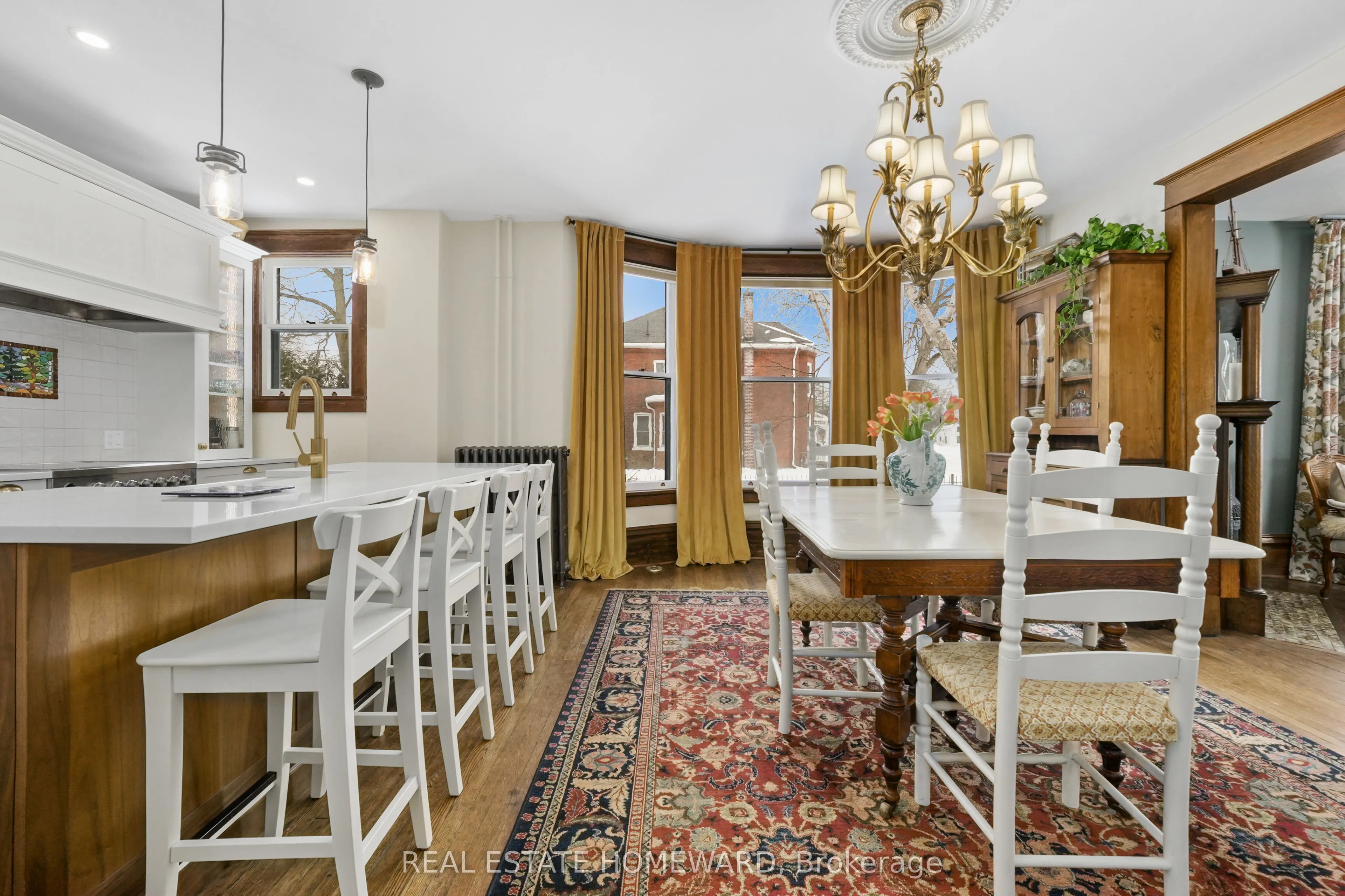 96 James Street W