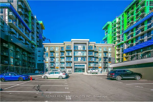 450 Dundas Street E #913