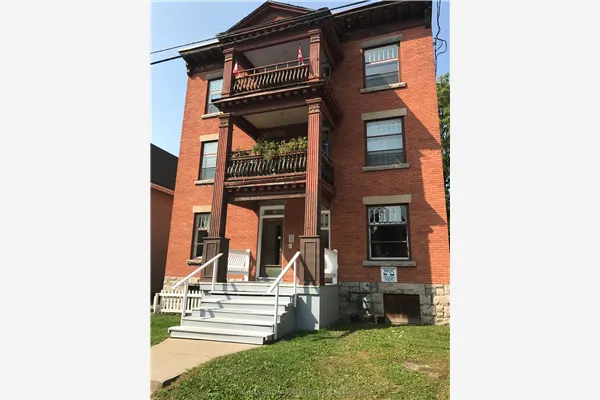 421 Lisgar Street #6