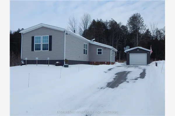 2729 Crows Nest Road E