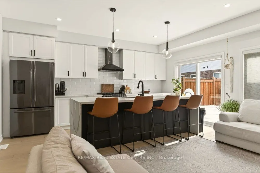74 Bobolink Road