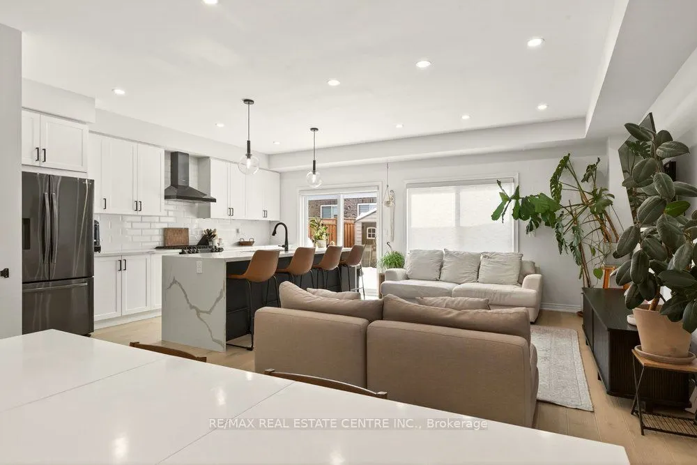 74 Bobolink Road