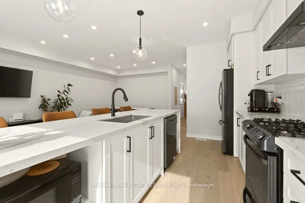 74 Bobolink Road