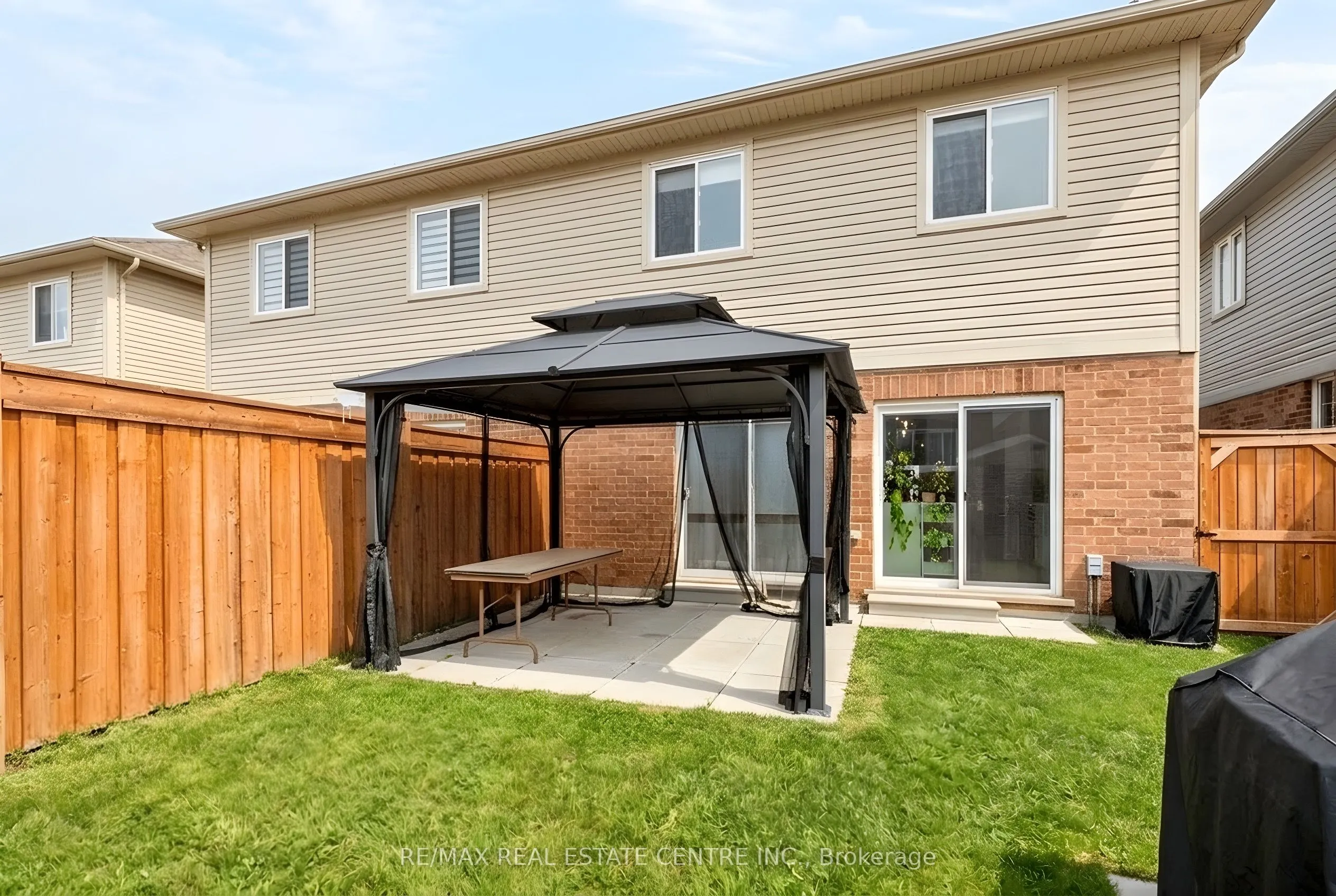 74 Bobolink Road