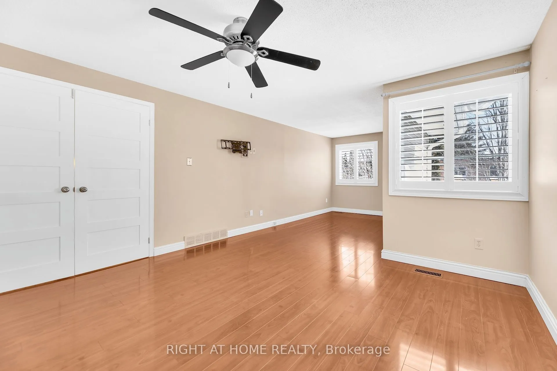 104 Woodlawn Road E #3