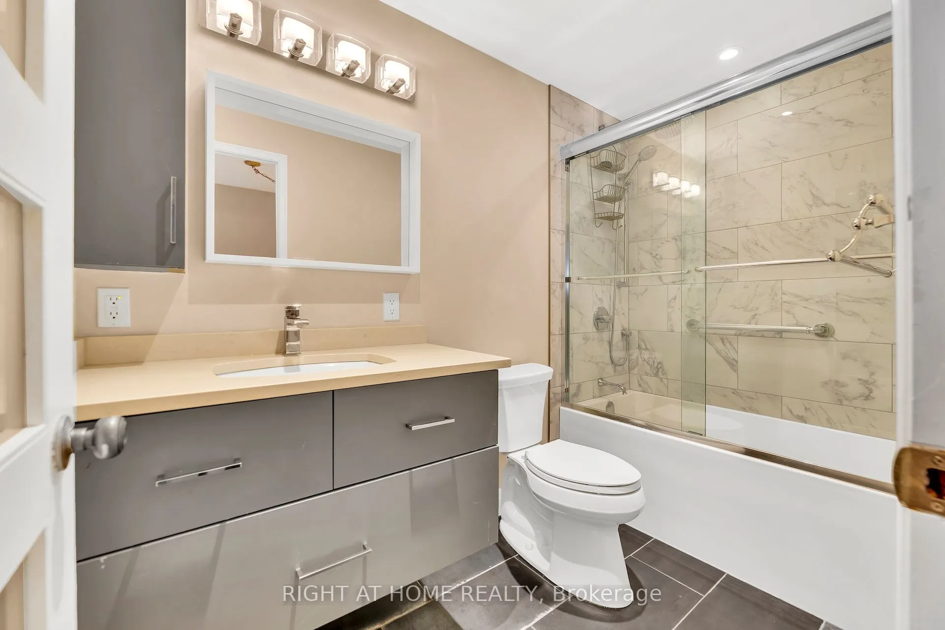 104 Woodlawn Road E #3