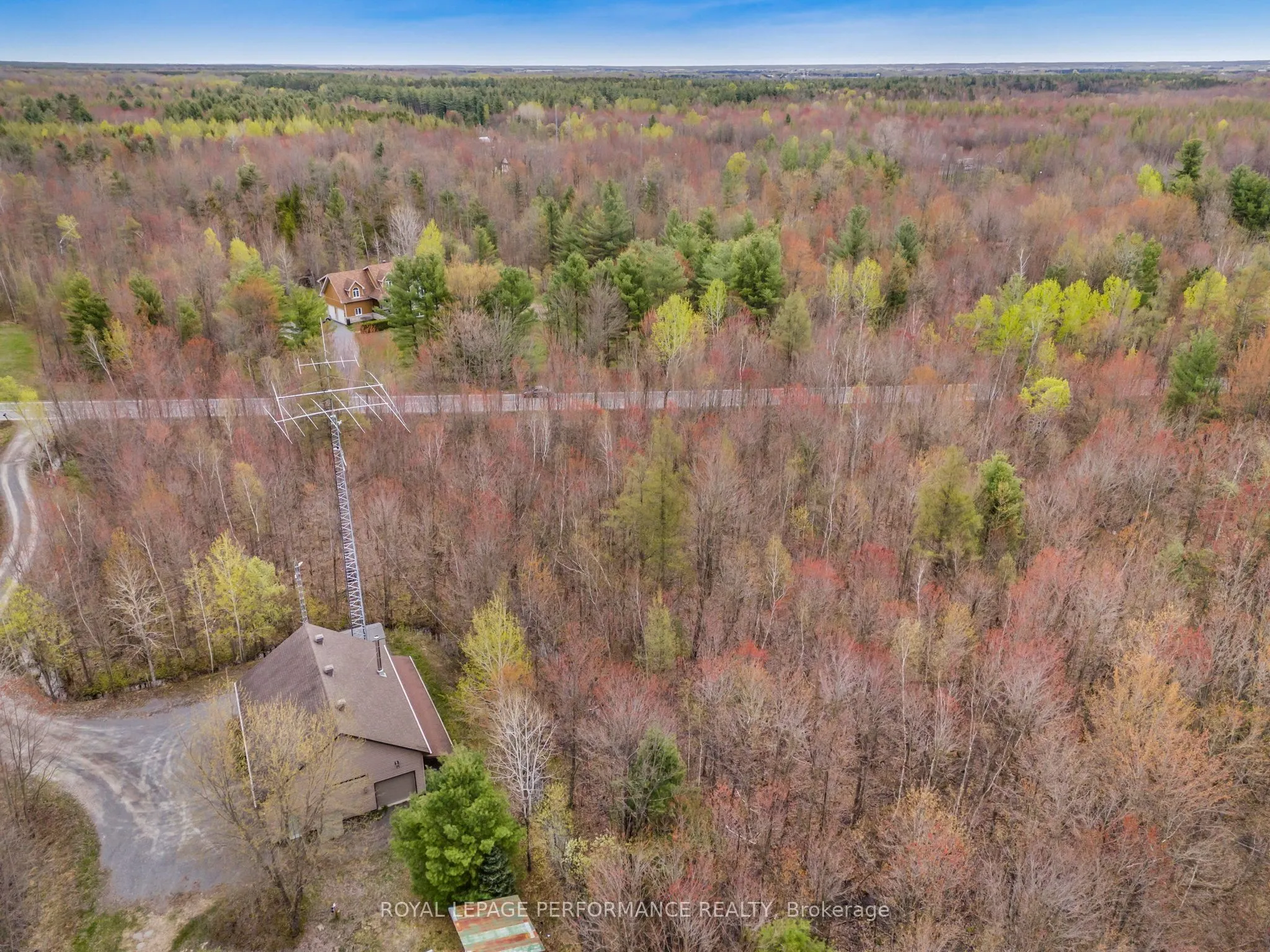 00 Albert Leroux Rd Road