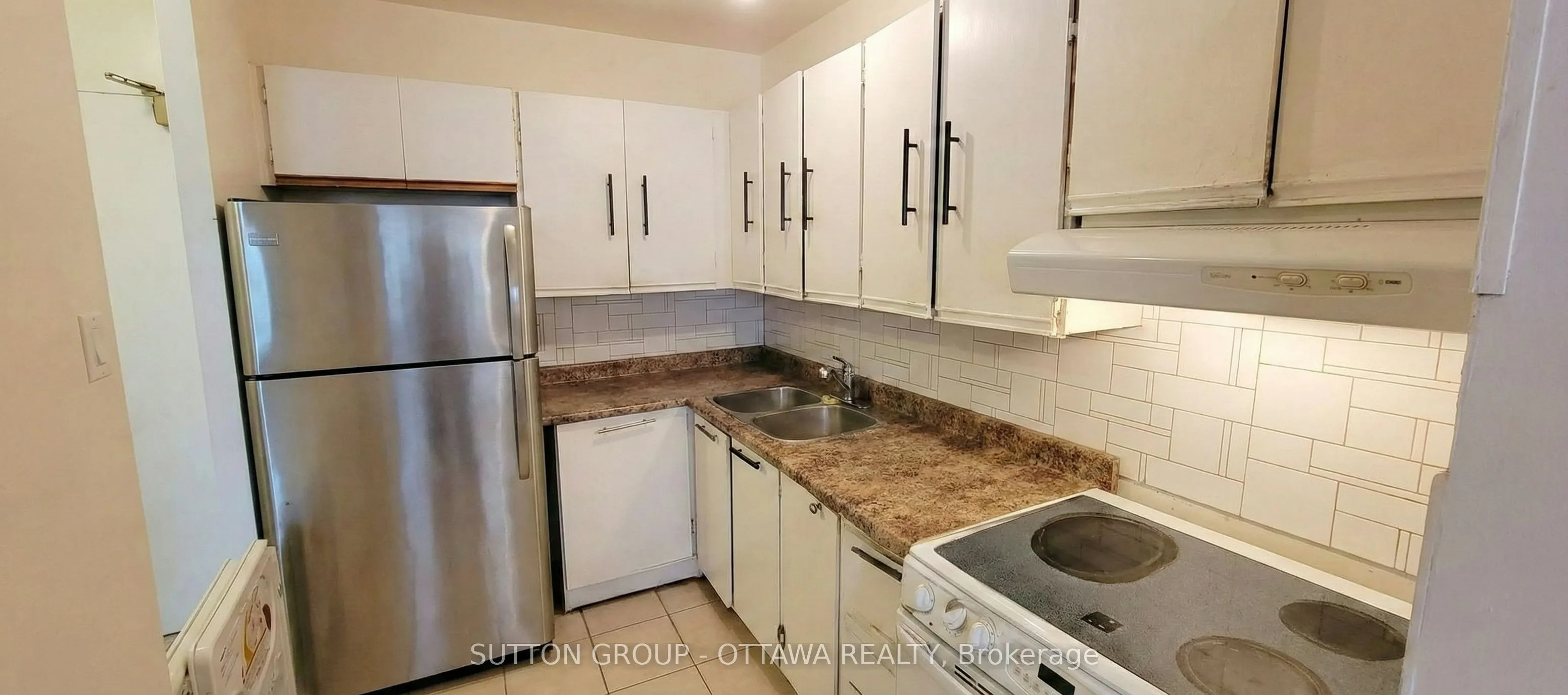 2000 Jasmine Crescent #516