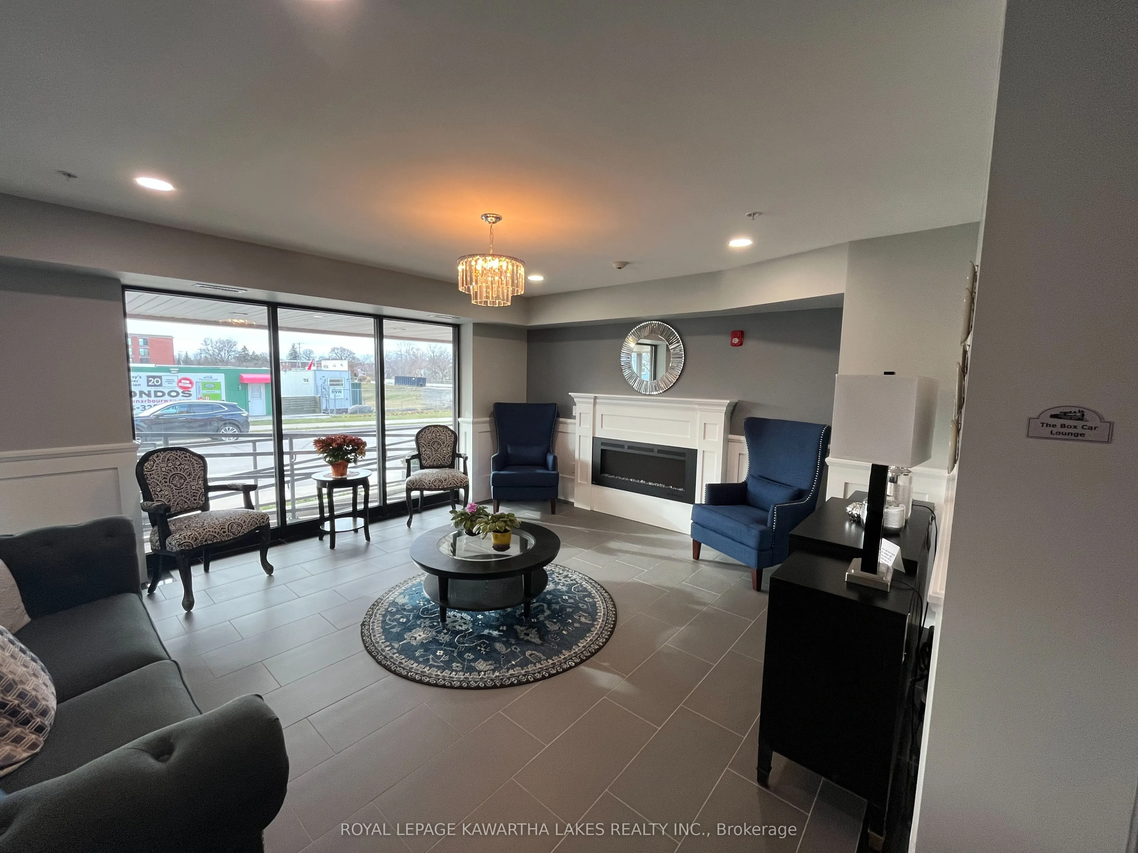 58 Glenelg Street W #103