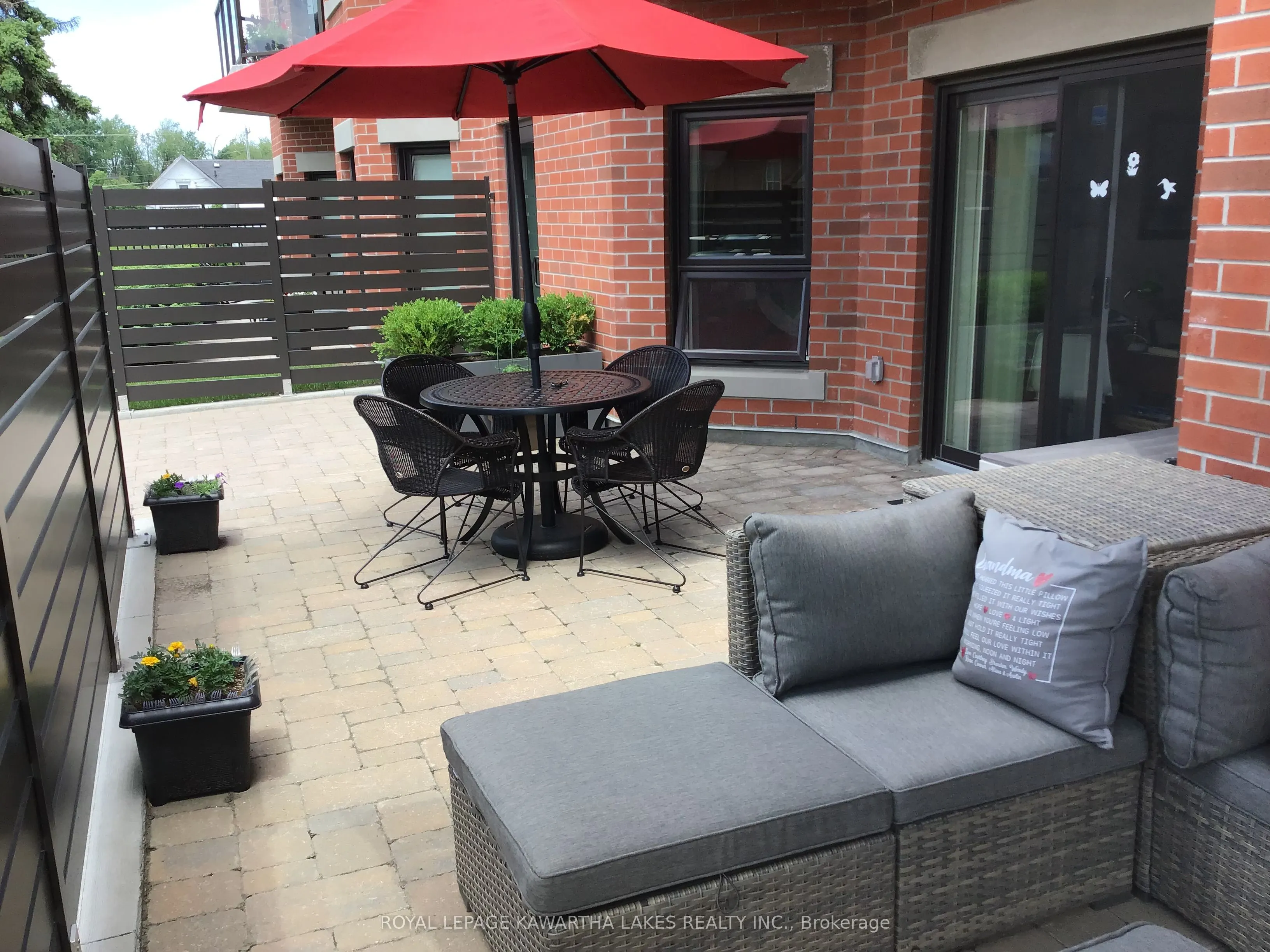 58 Glenelg Street W #103