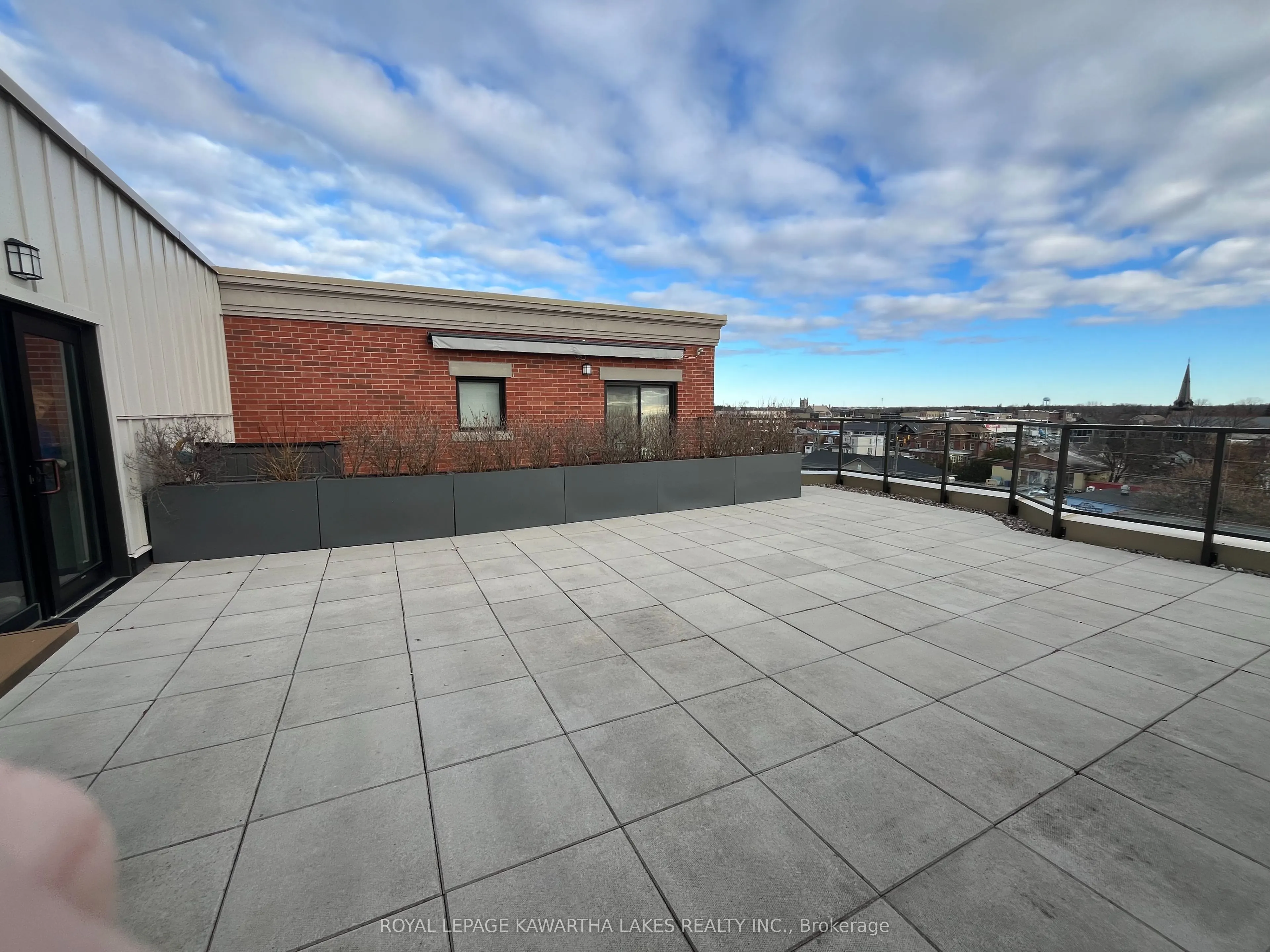 58 Glenelg Street W #103