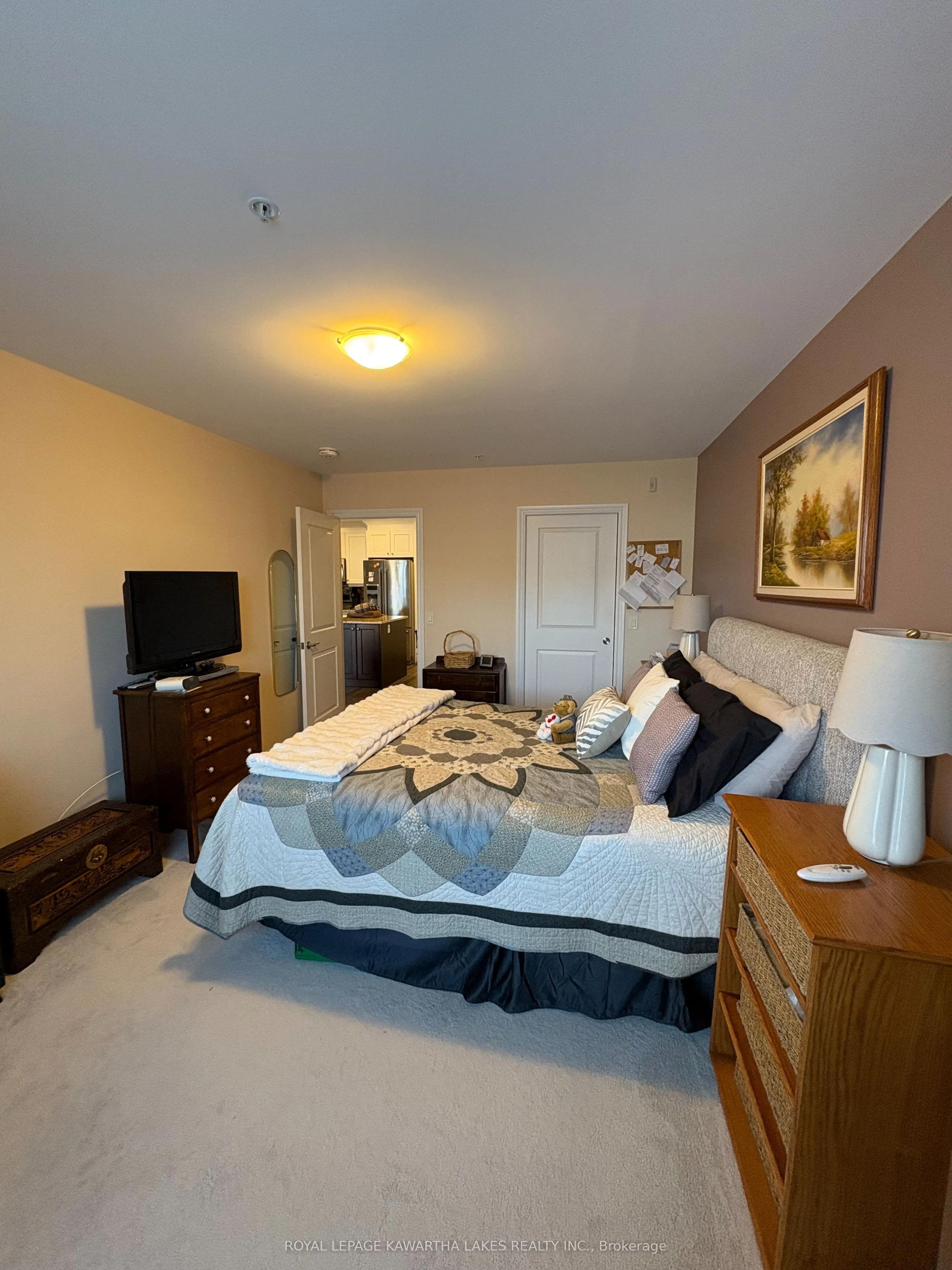 58 Glenelg Street W #103