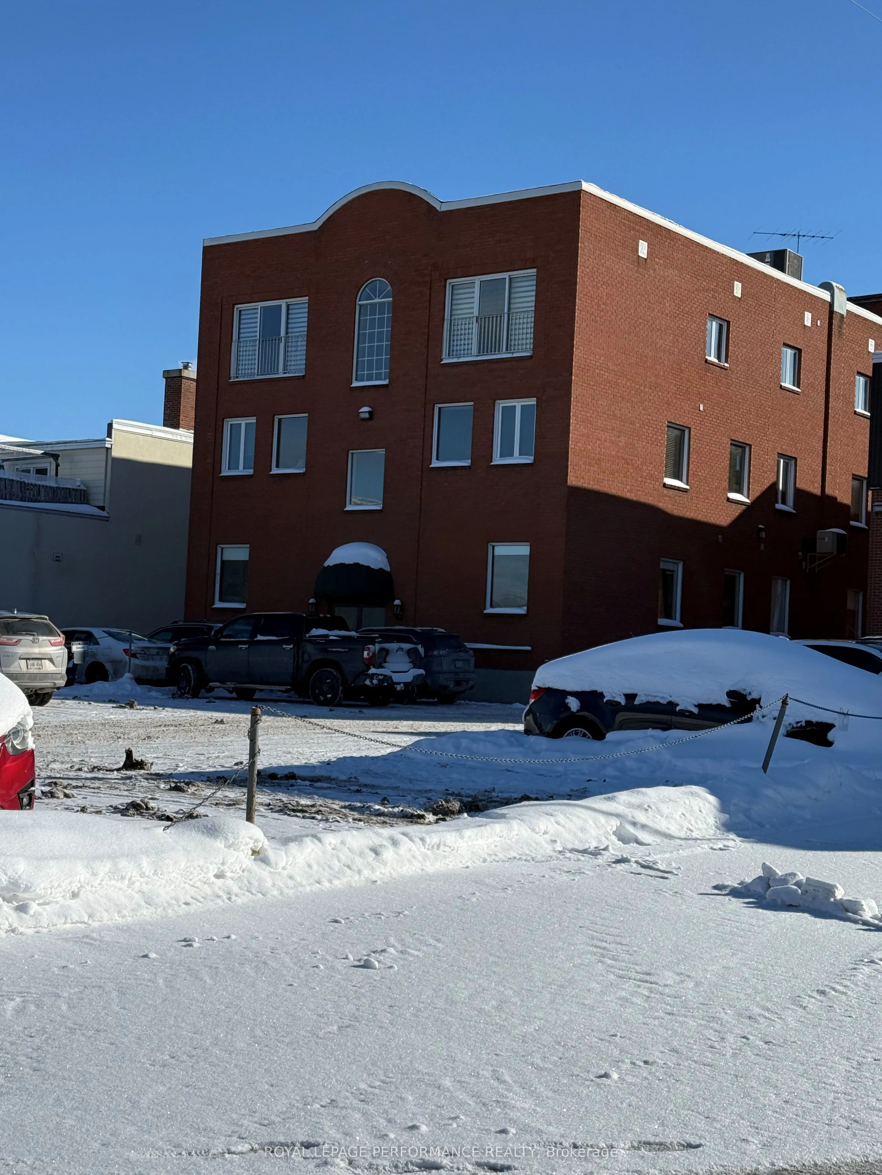 115 MAIN Street