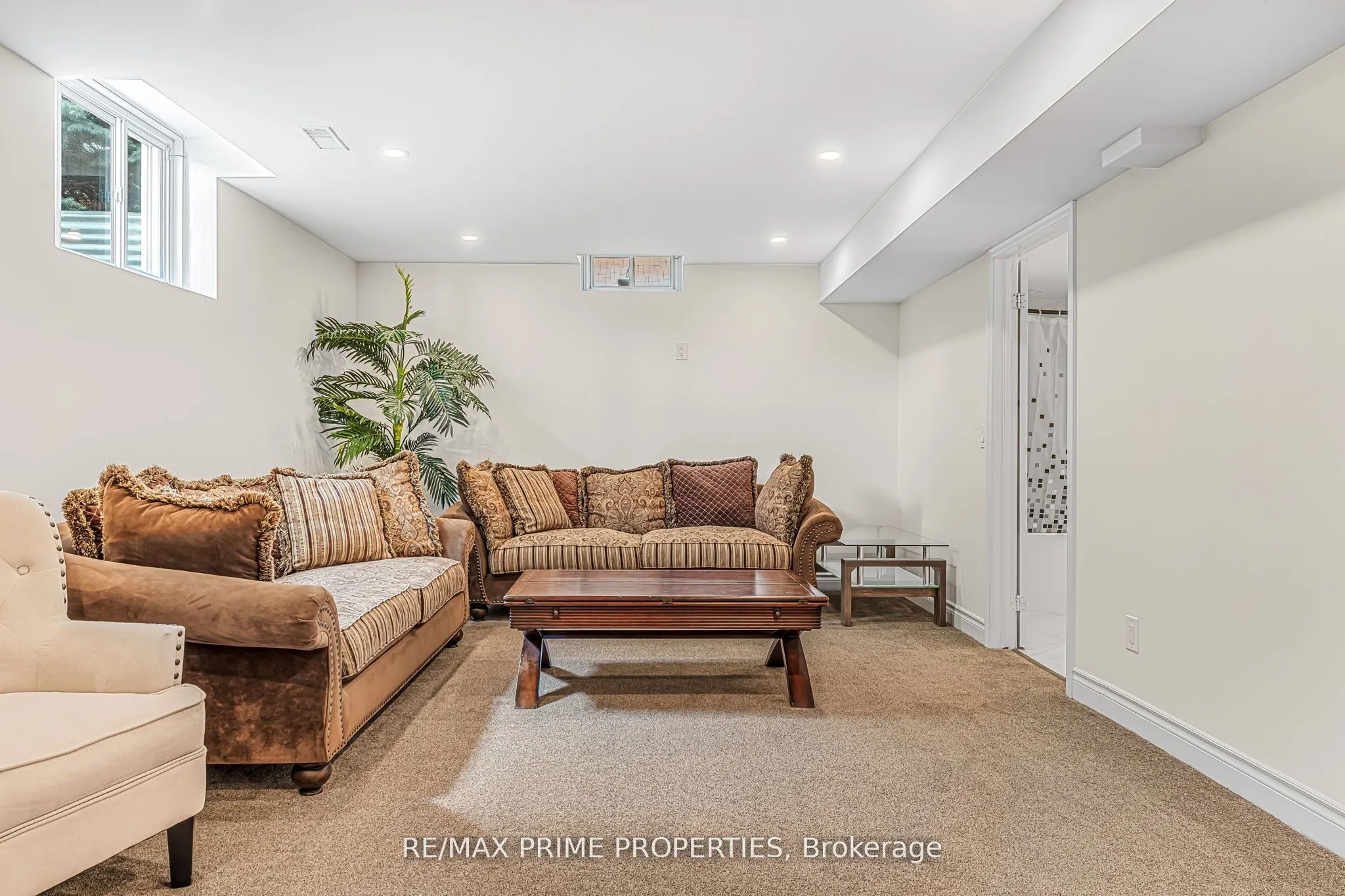 52 Clare Avenue