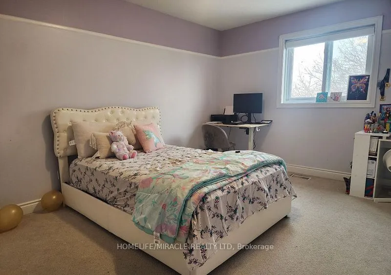388 Thomas Slee Drive