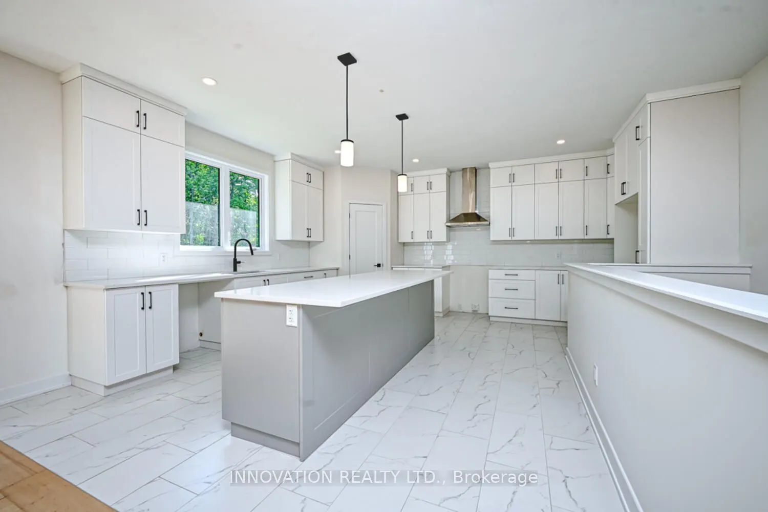 3249 Elizabeth Street