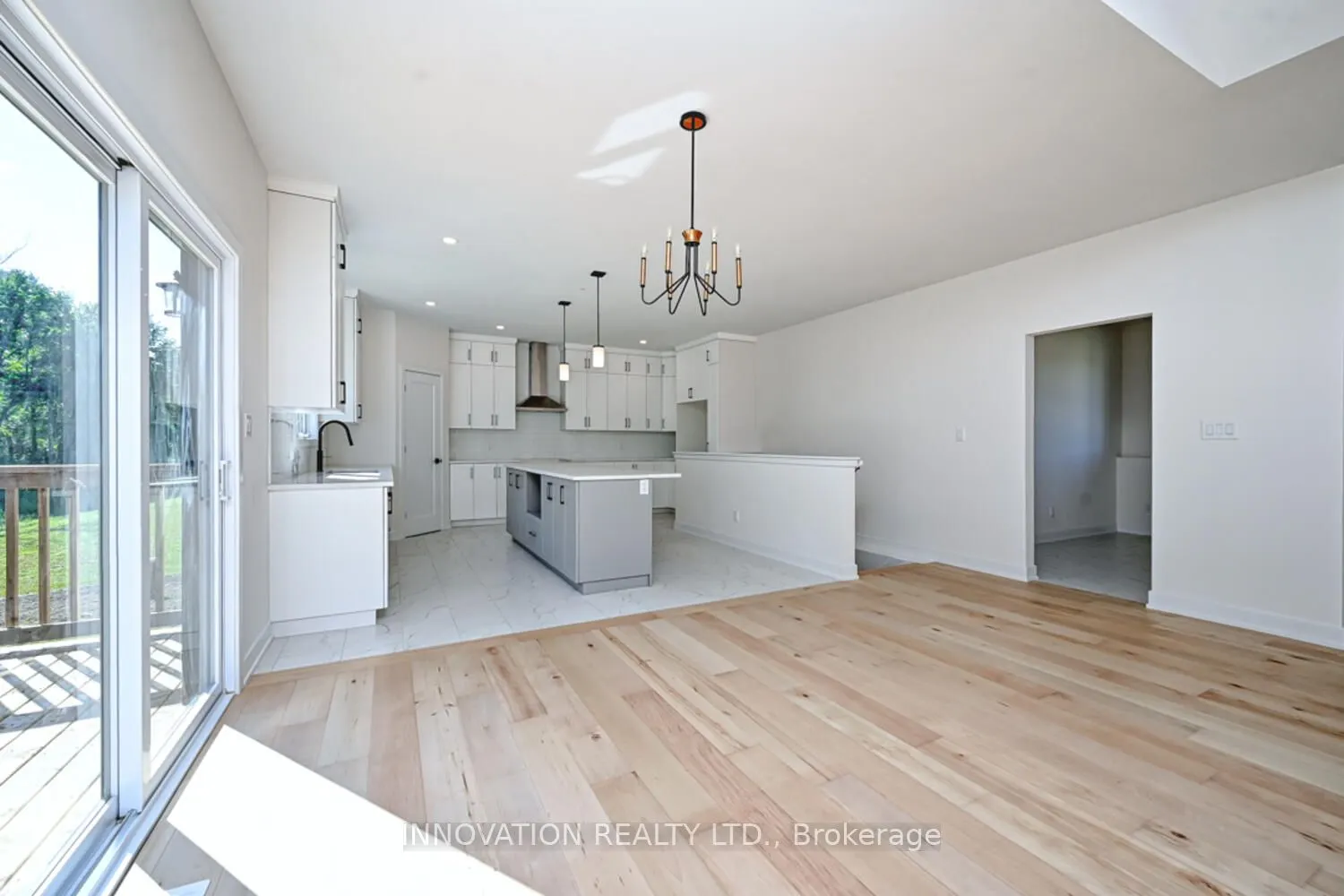 3249 Elizabeth Street