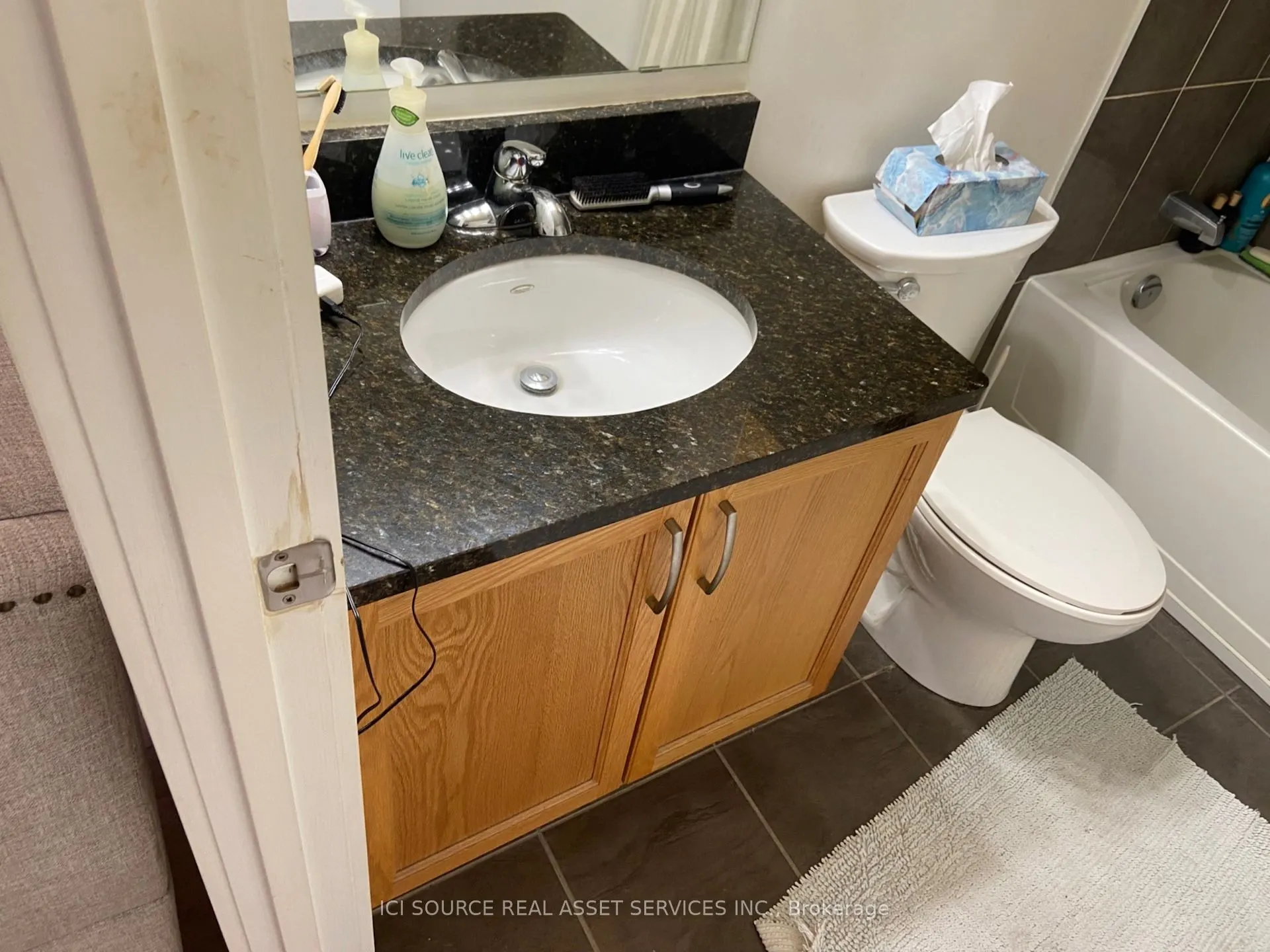 456 King Edward Avenue #306