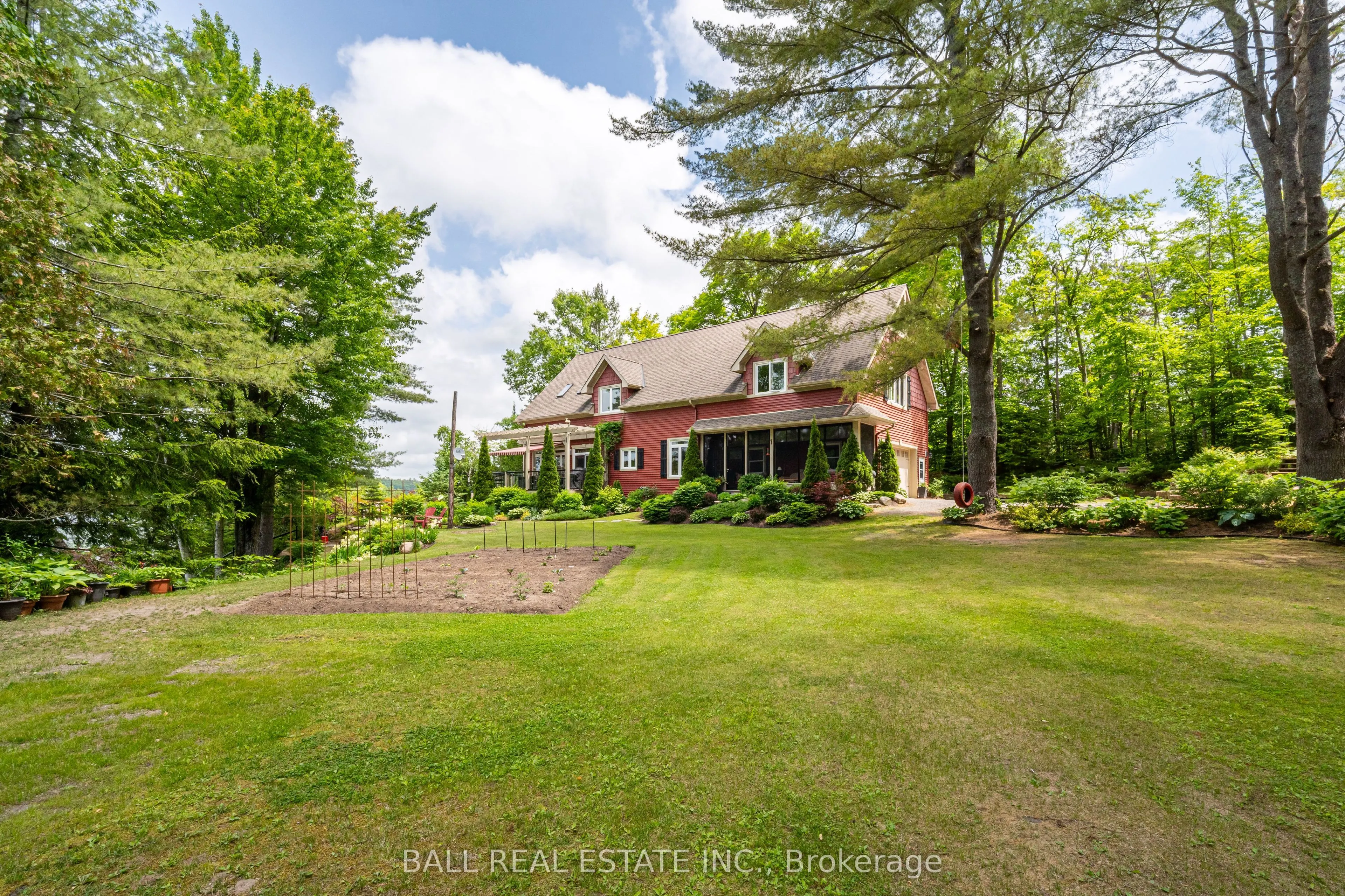 32 Shadowood Lane