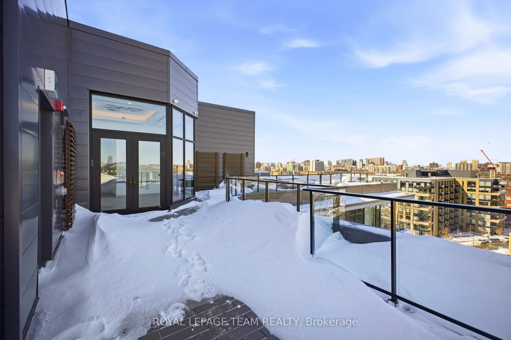 360 Deschatelets Avenue E #209