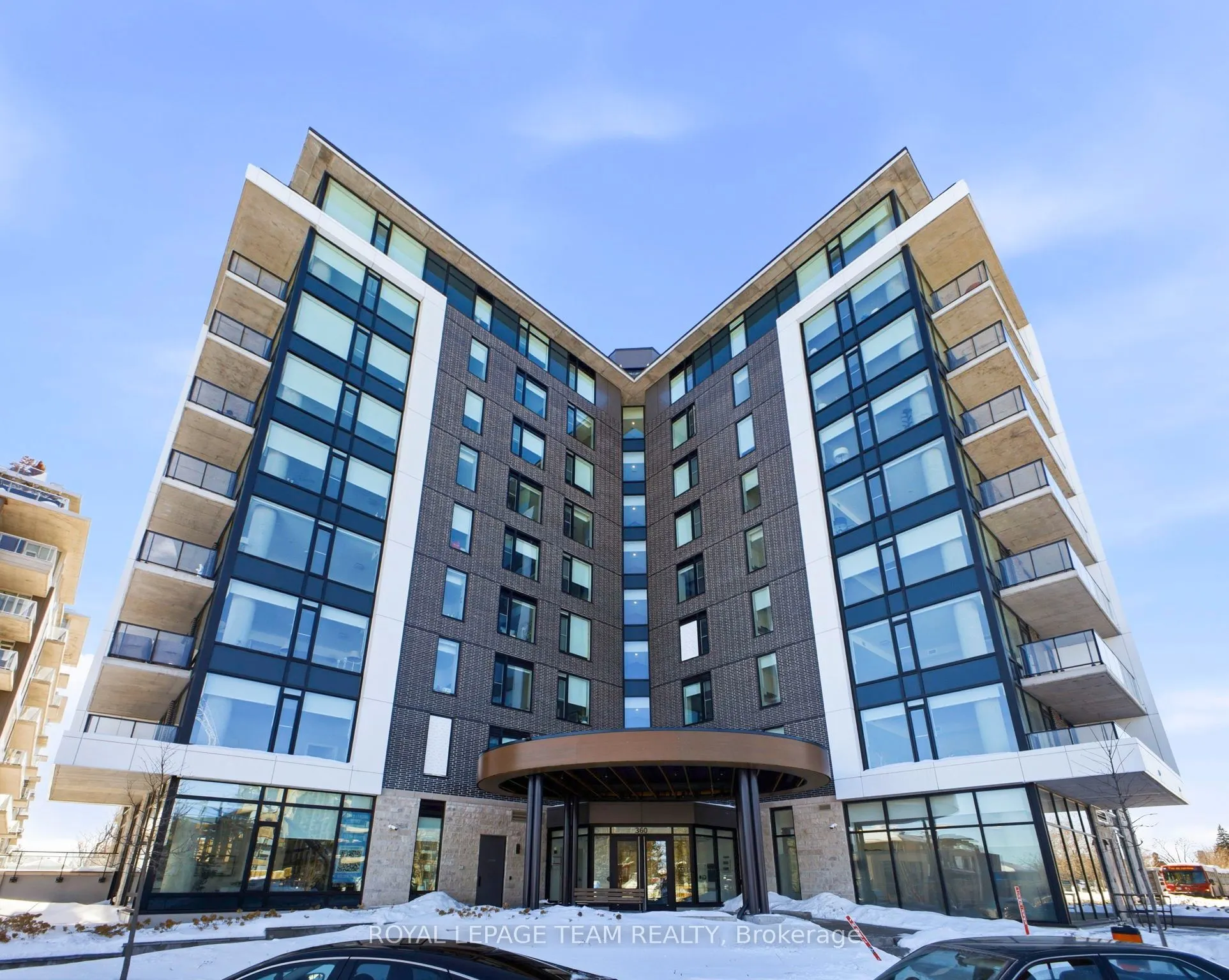 360 Deschatelets Avenue E #209