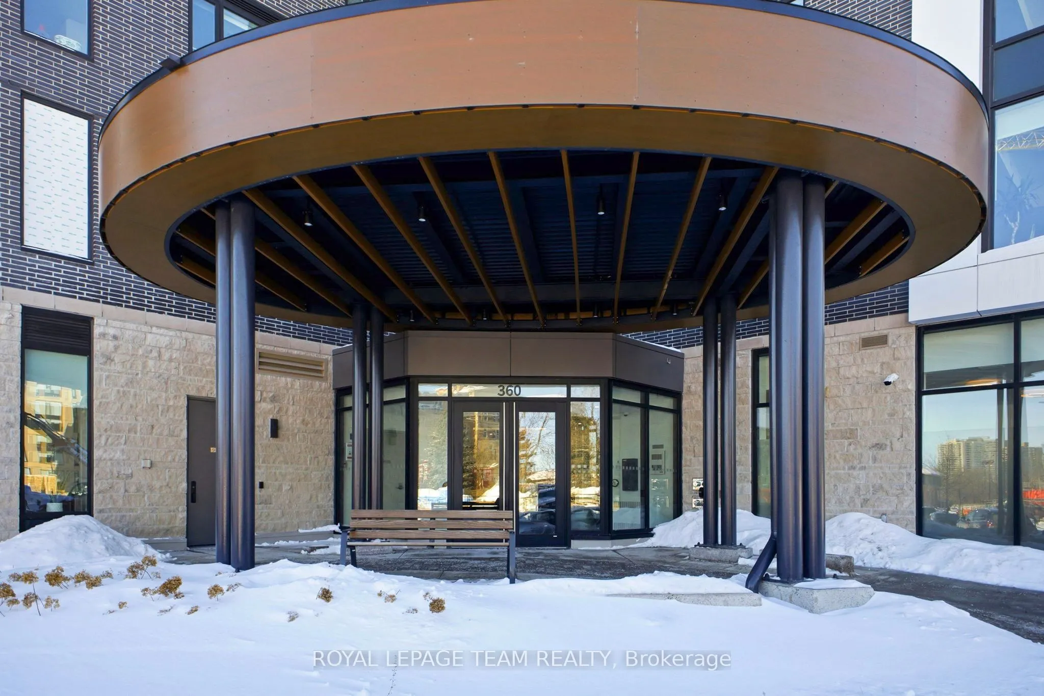 360 Deschatelets Avenue E #209