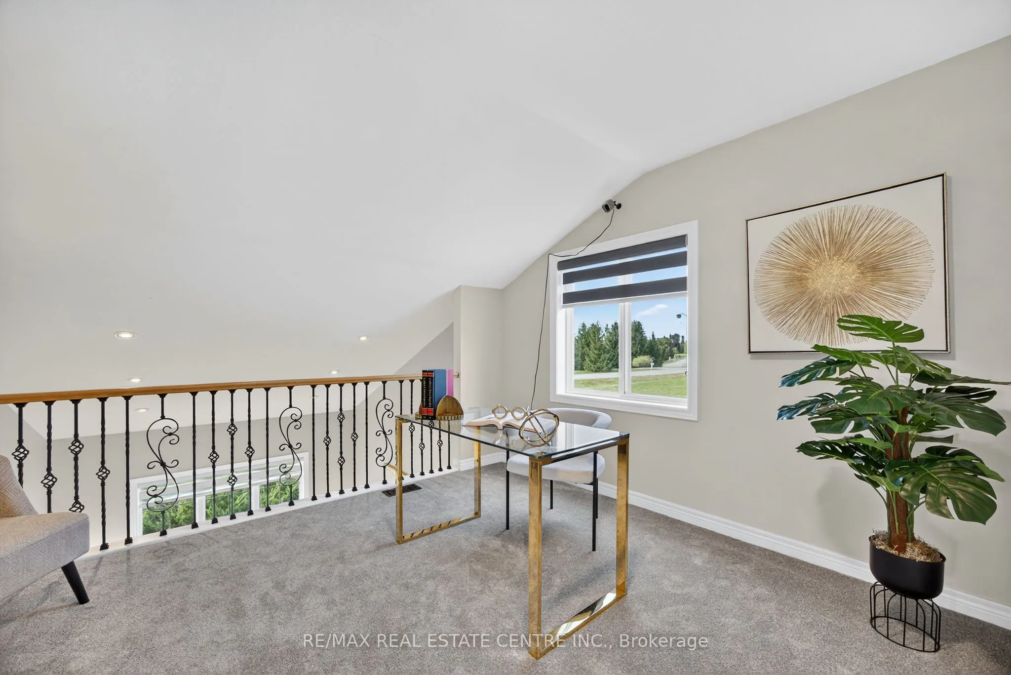 37 Woodland Drive