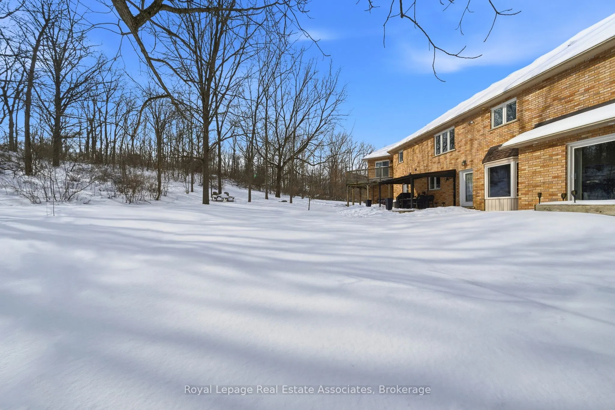 86 Ridge Road E