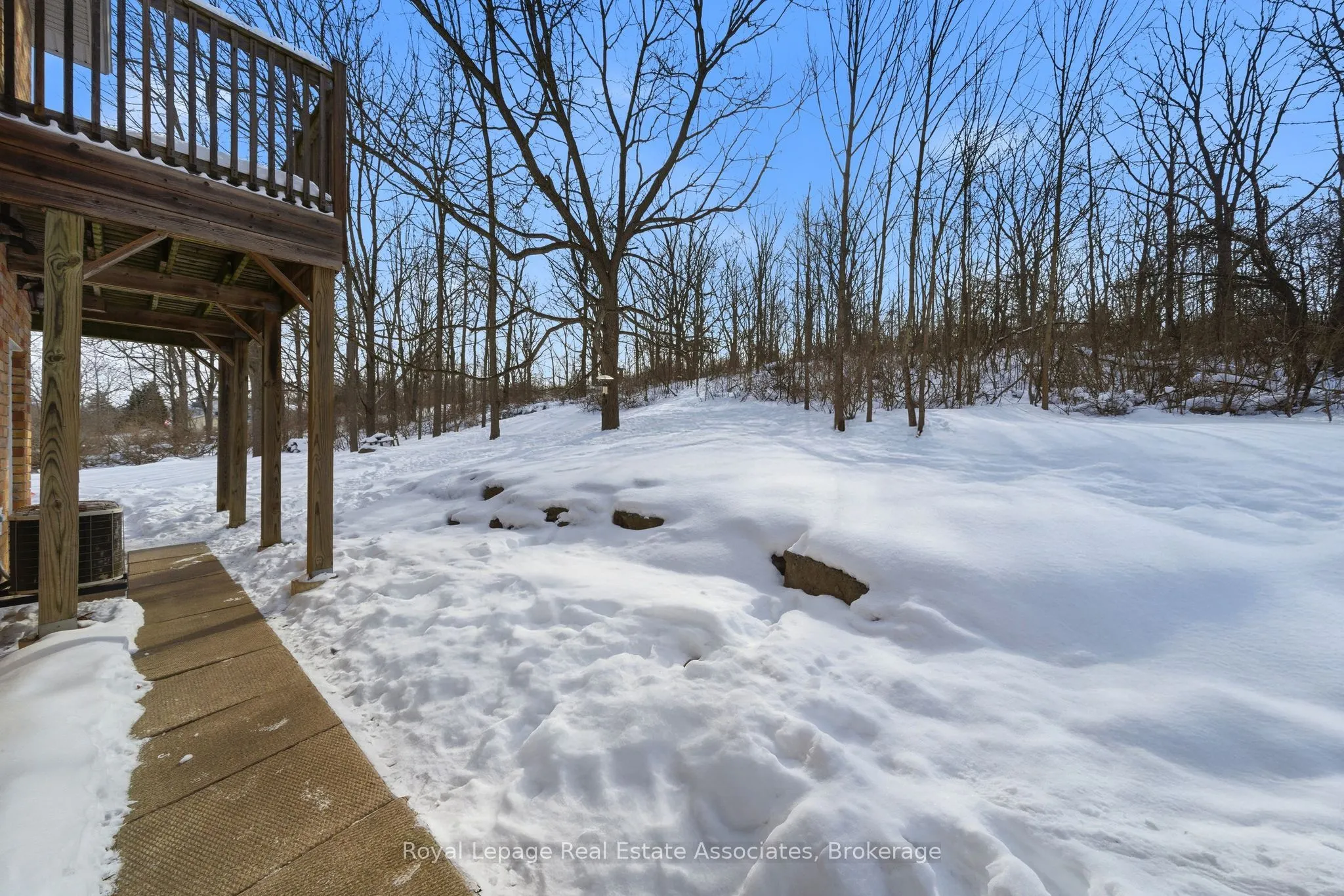 86 Ridge Road E