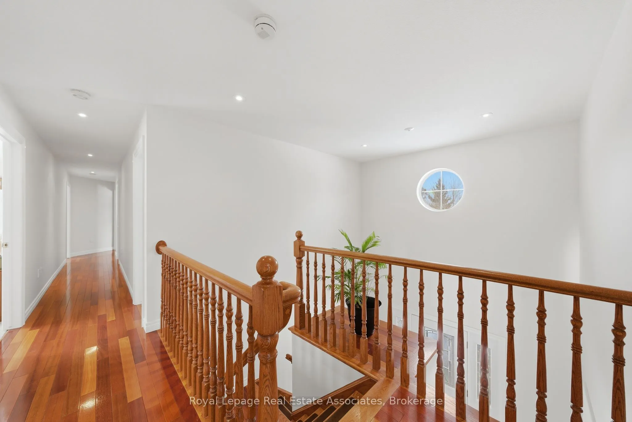 86 Ridge Road E