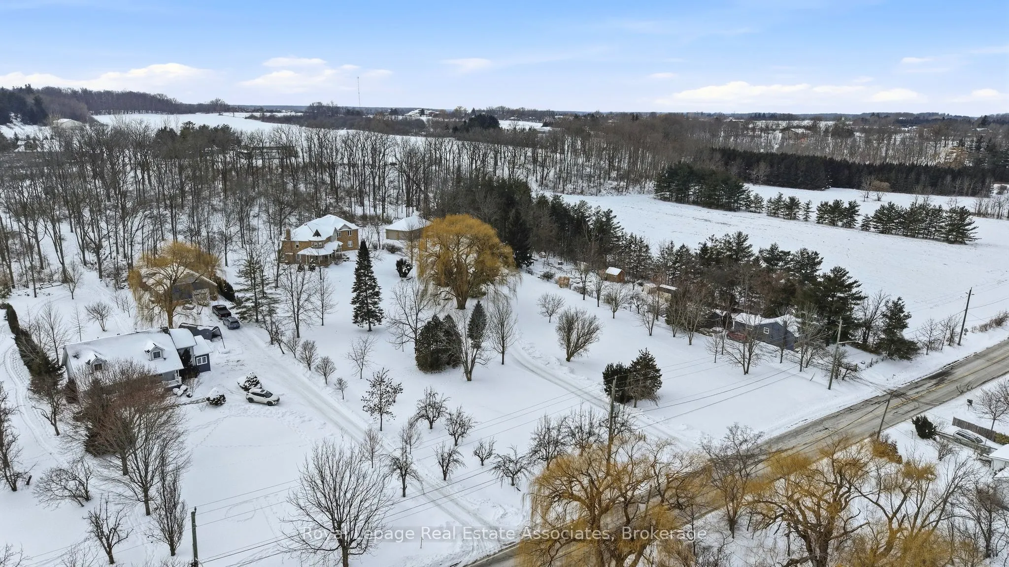 86 Ridge Road E