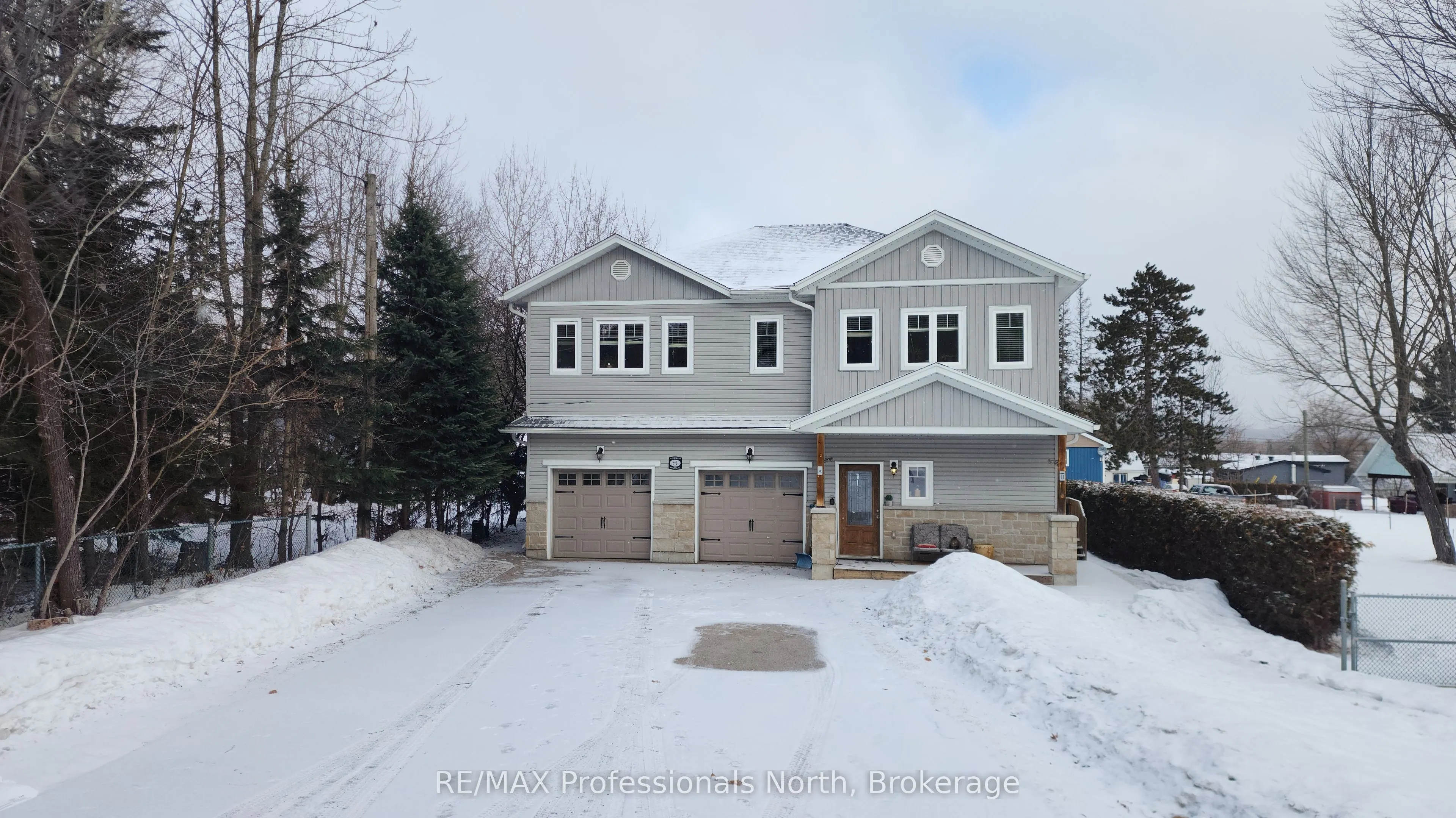 5 Greaves Avenue