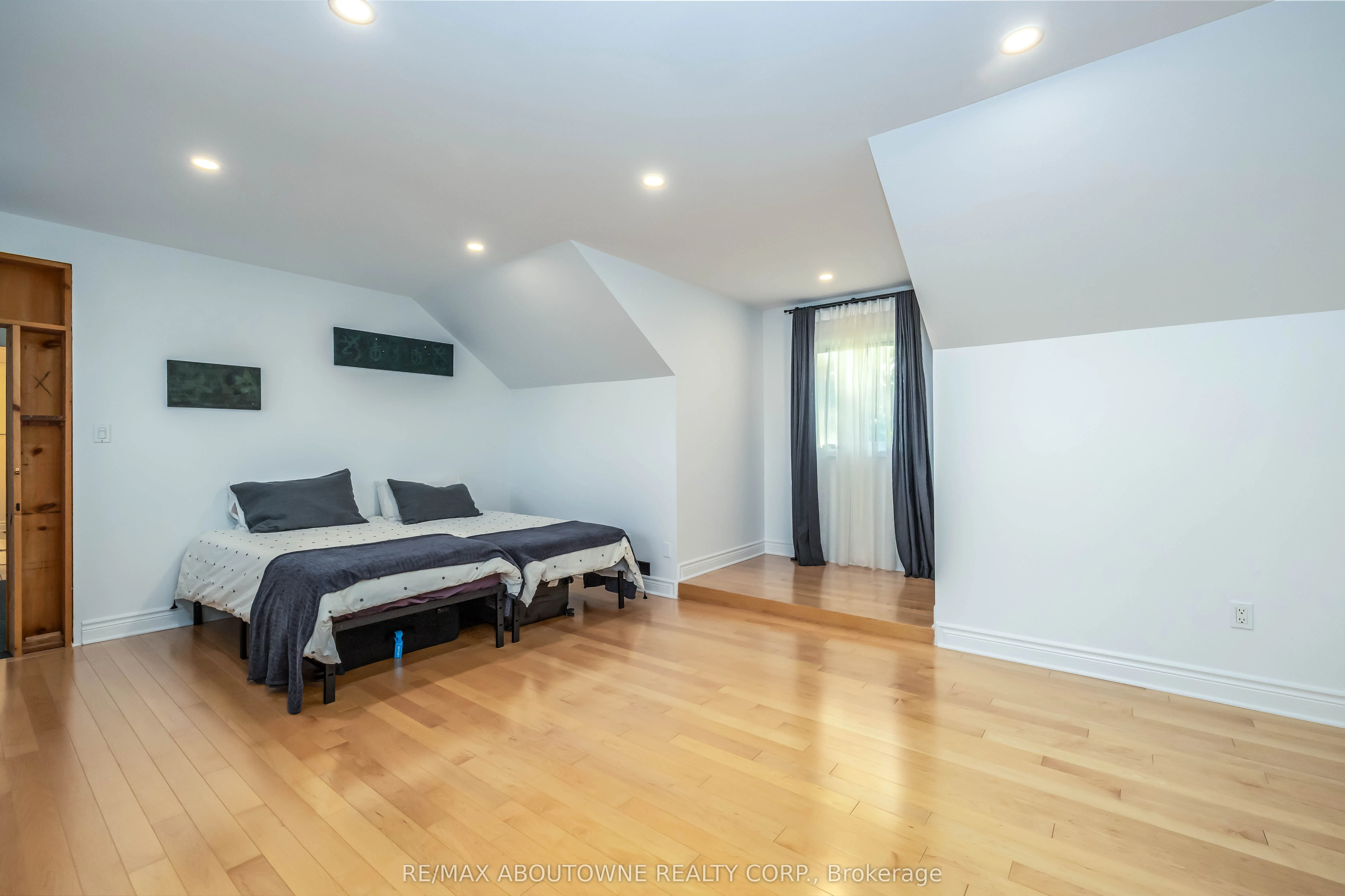 3276 Governors Road