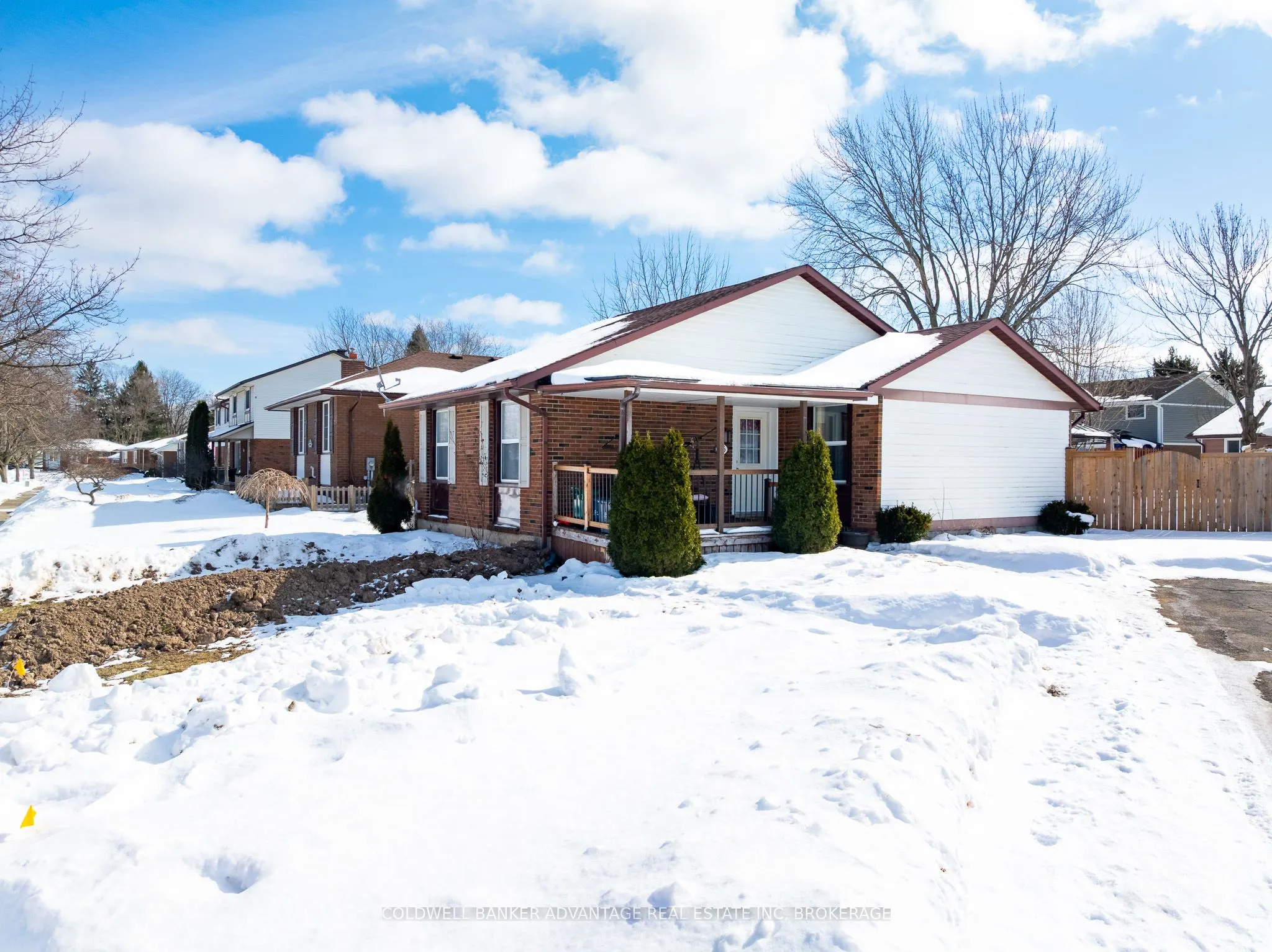 25 Newleaf Crescent