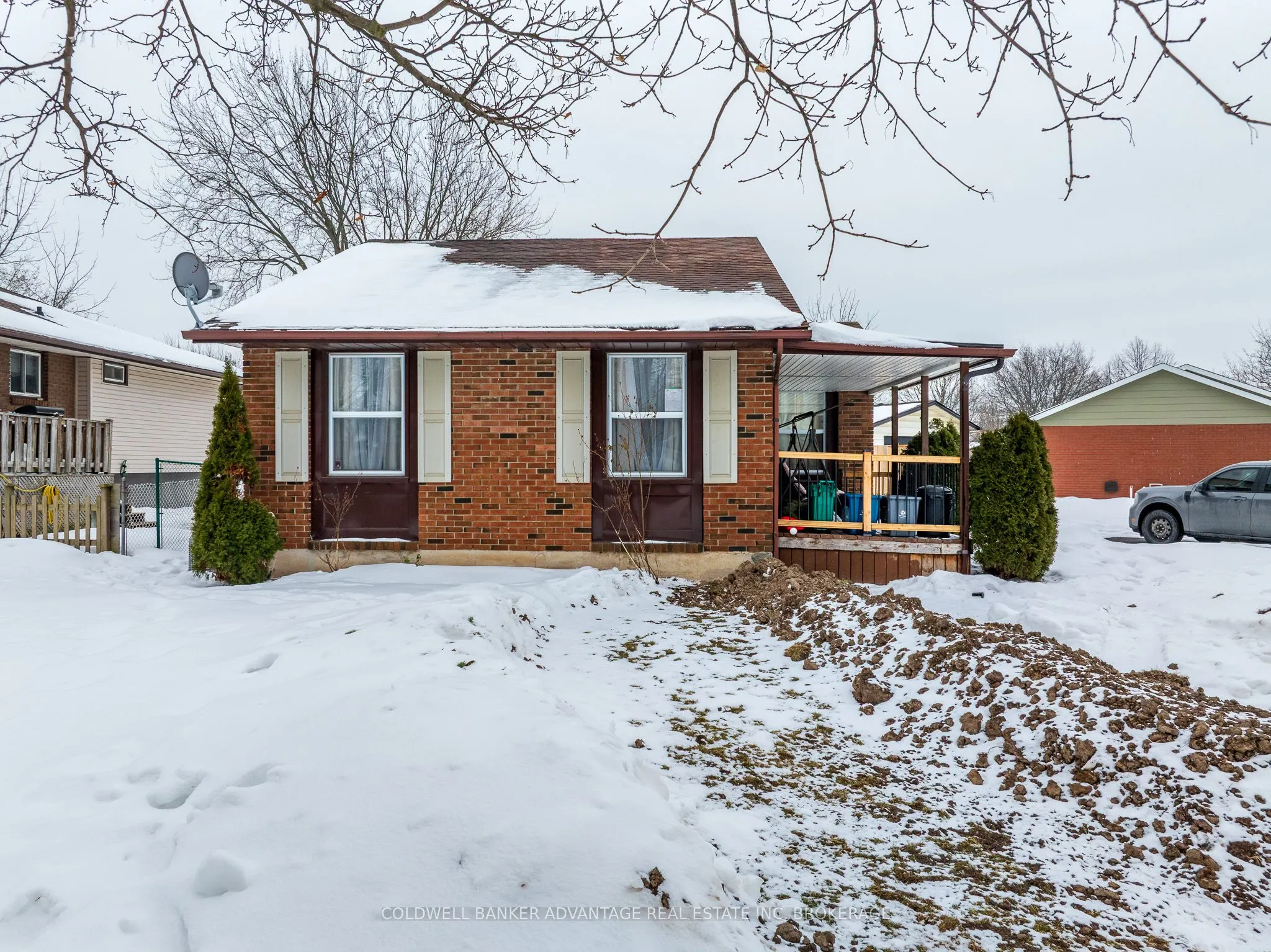 25 Newleaf Crescent