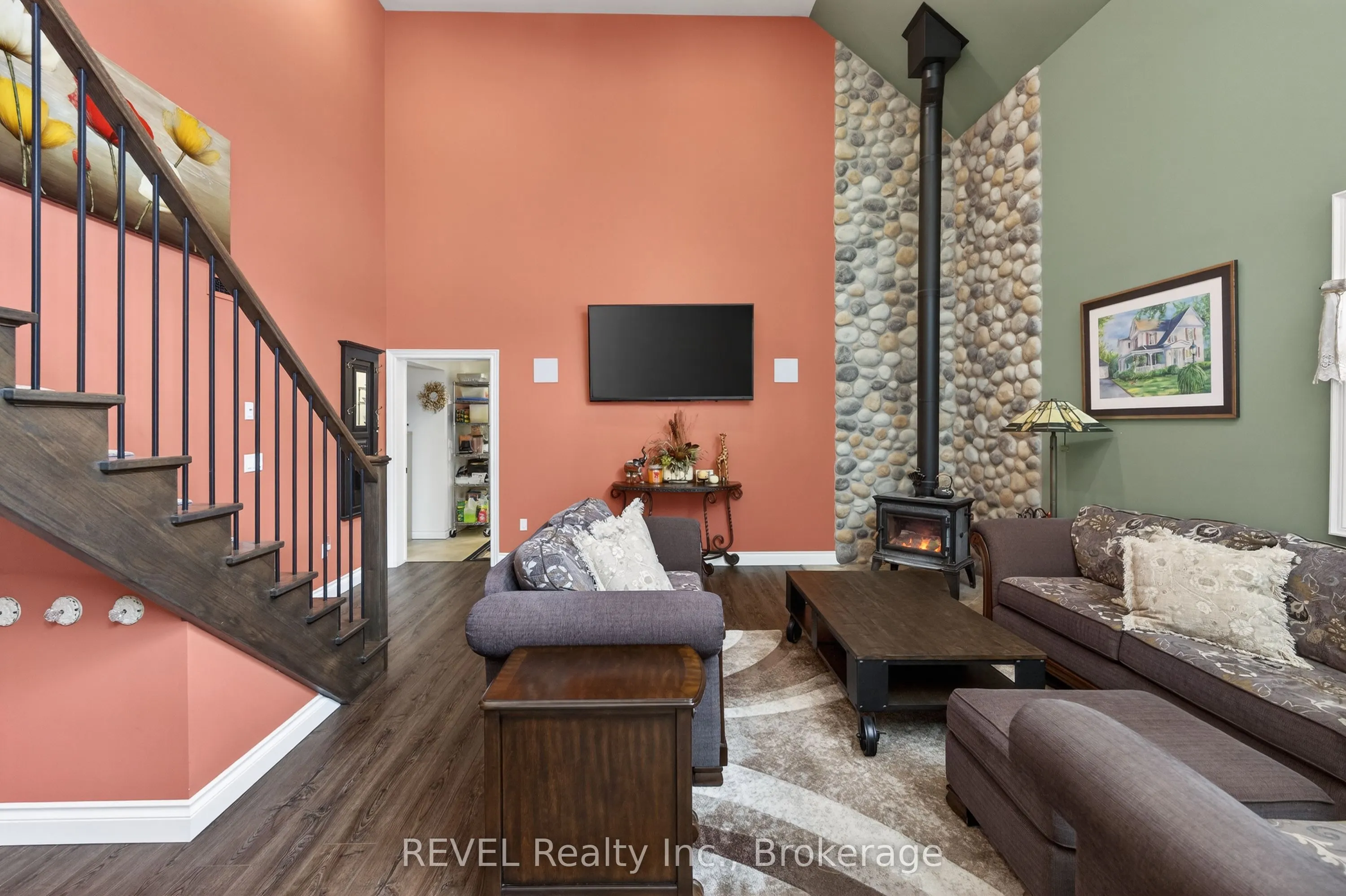 573 CANBORO Road