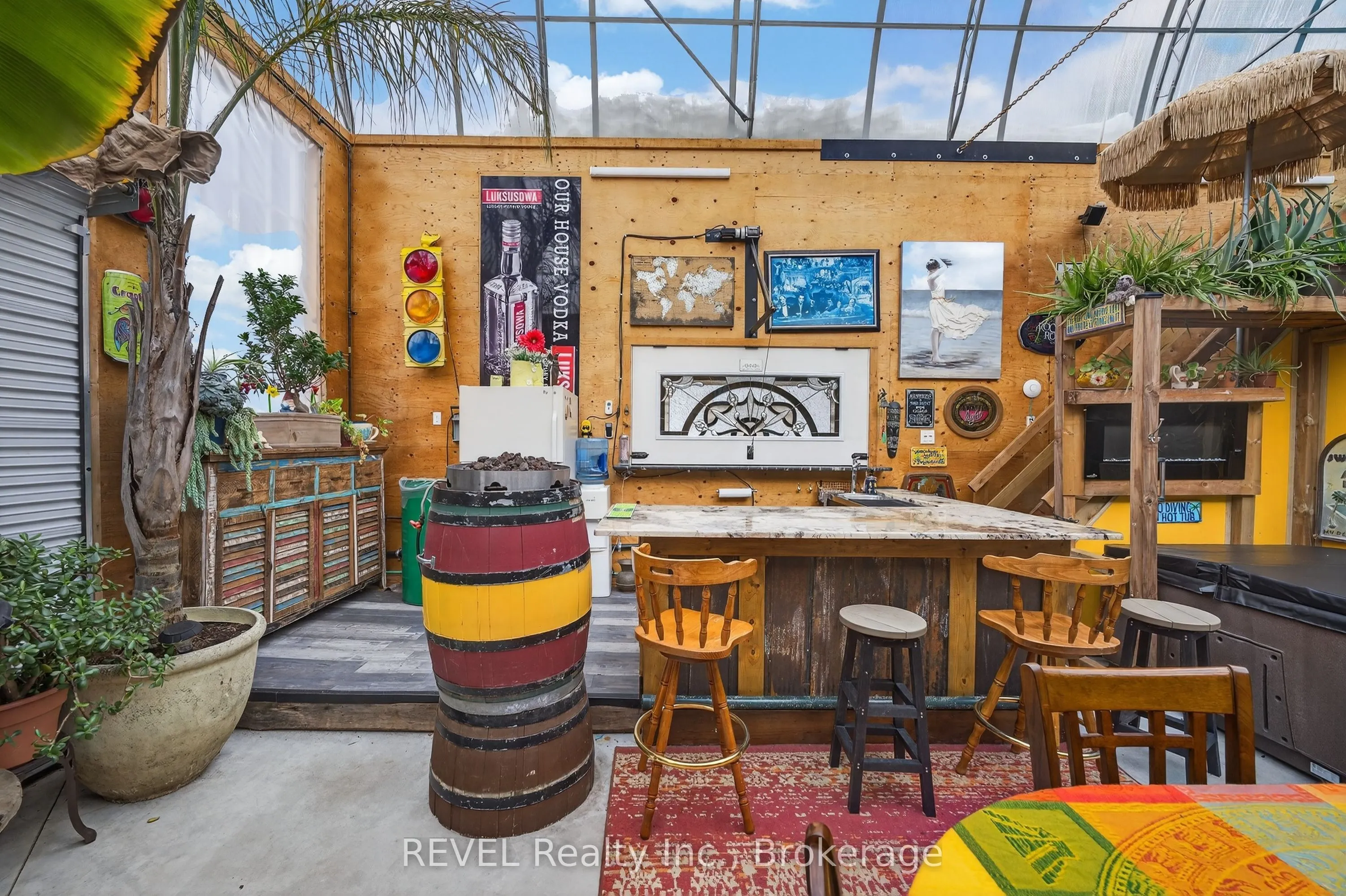 573 CANBORO Road