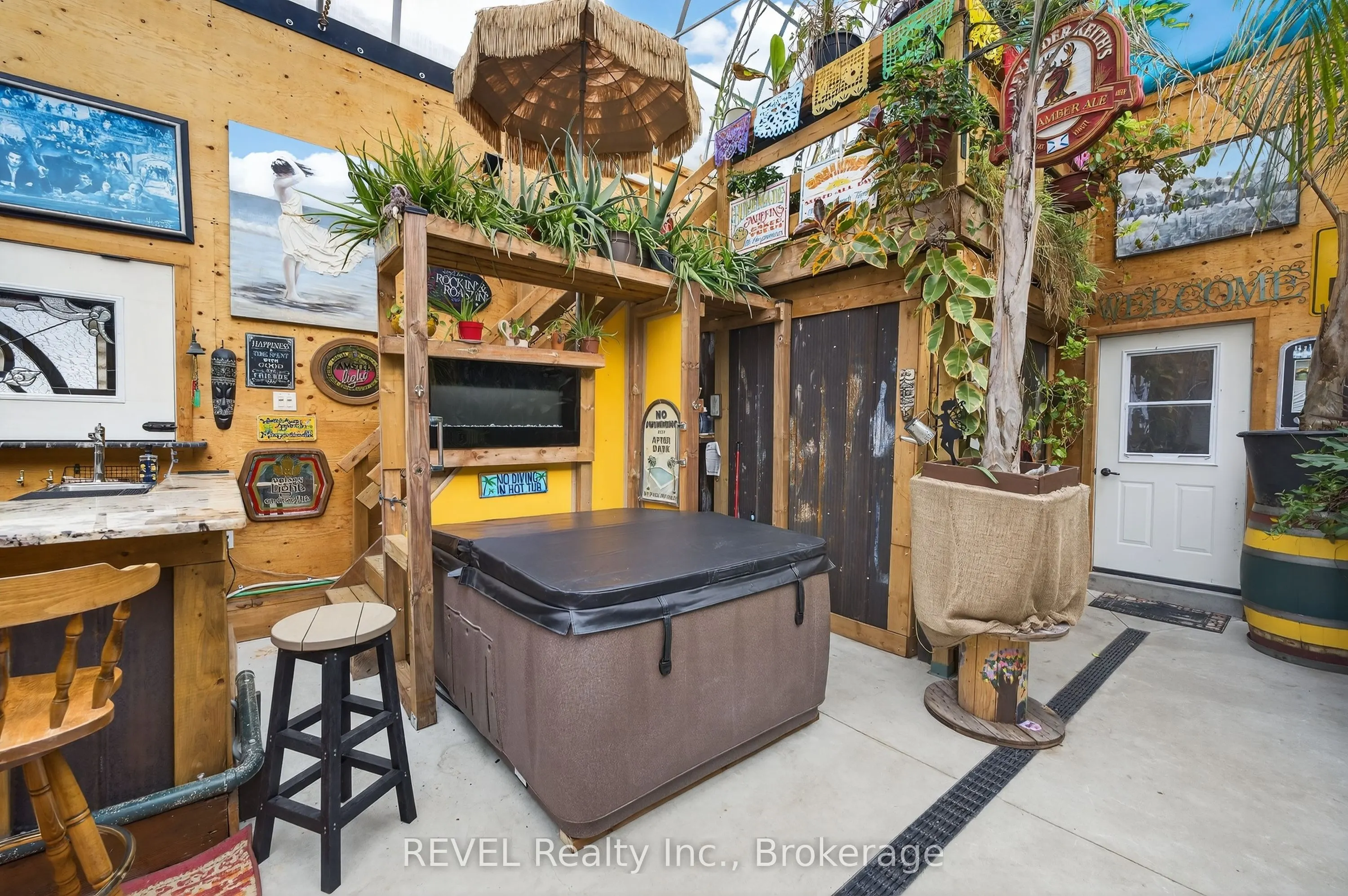 573 CANBORO Road