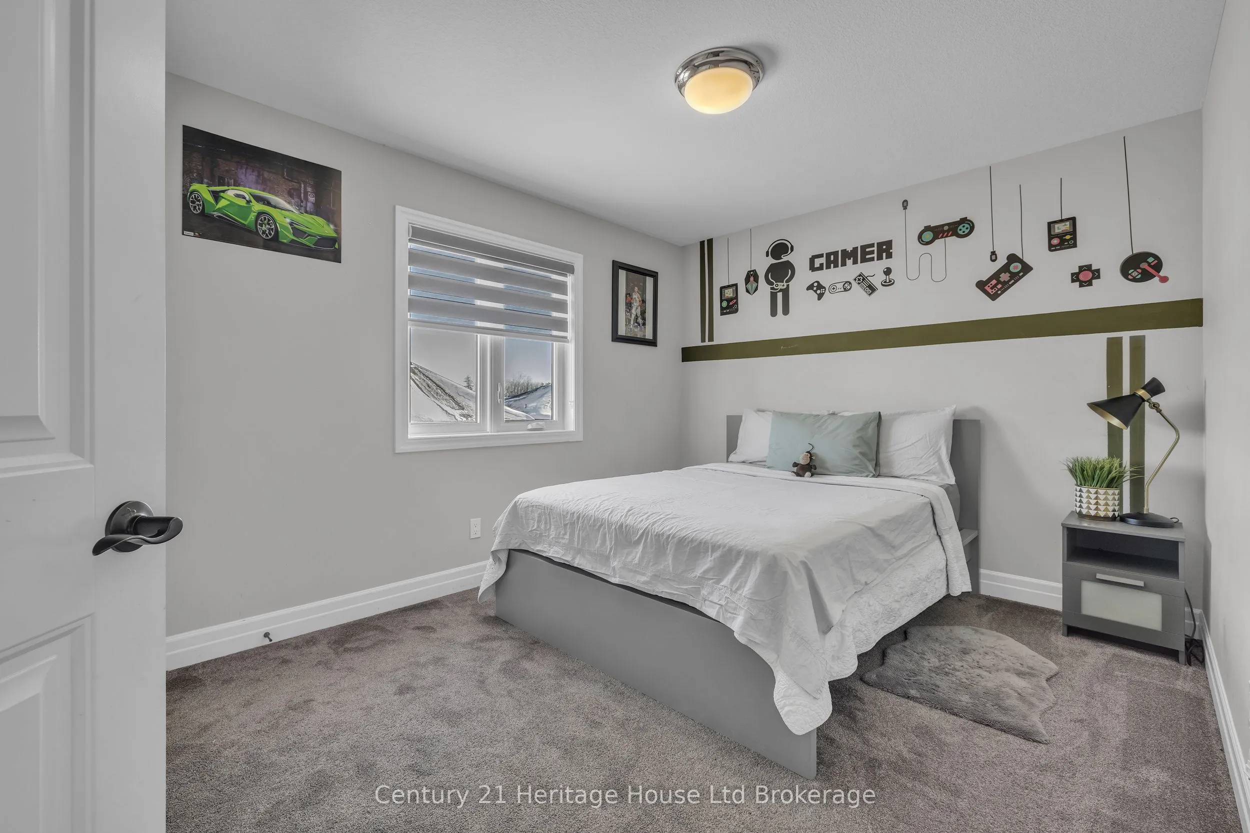 97 Beech Boulevard
