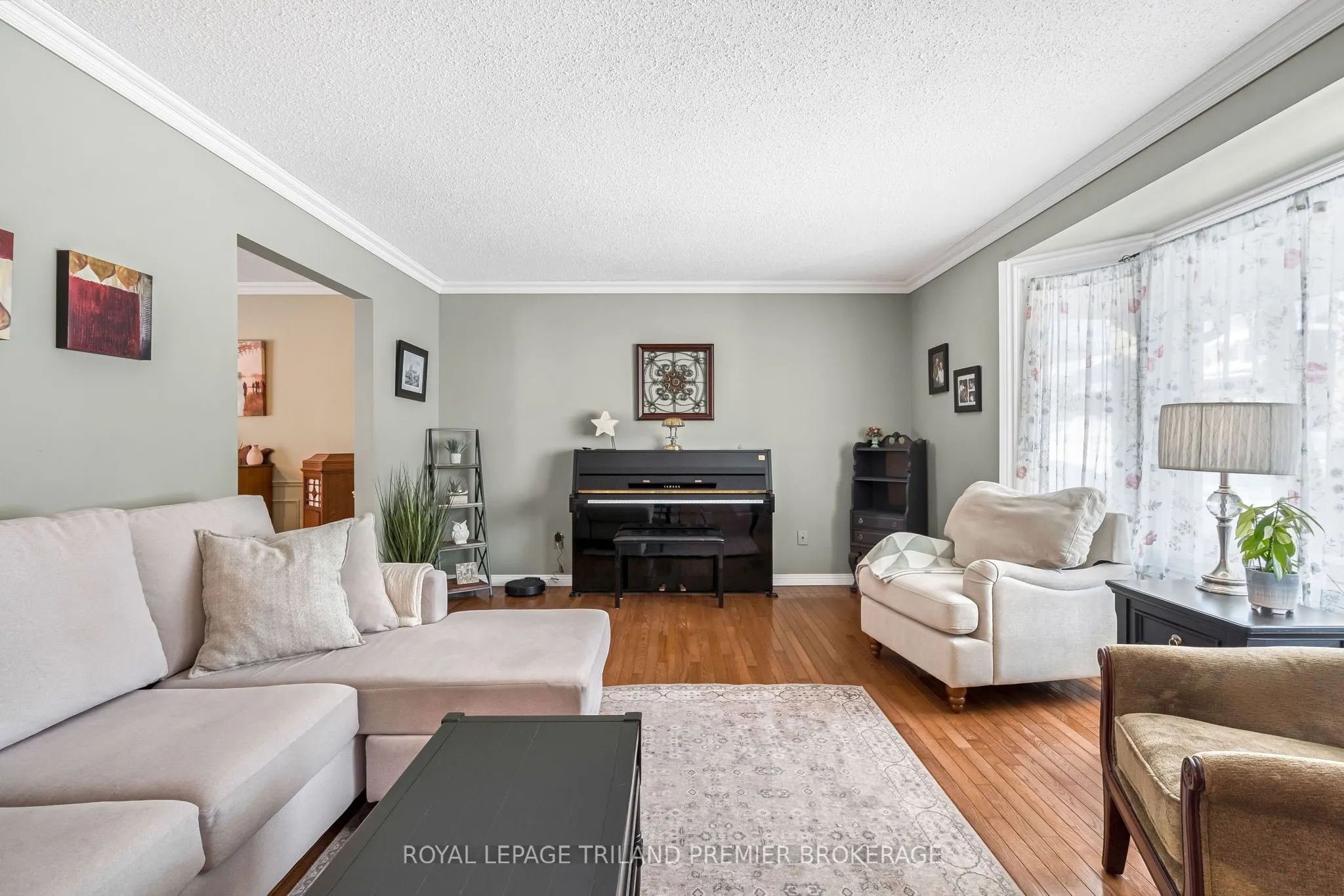 31 Foxcroft Crescent