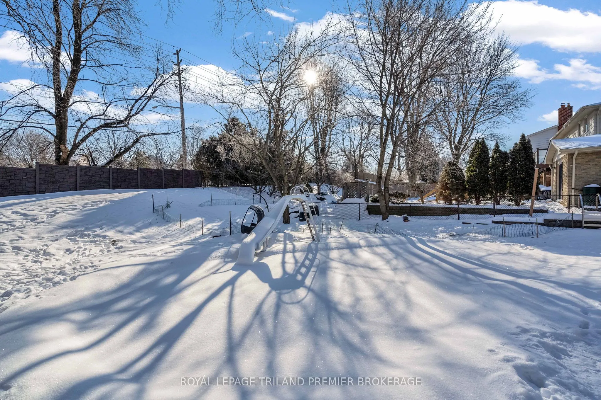 31 Foxcroft Crescent