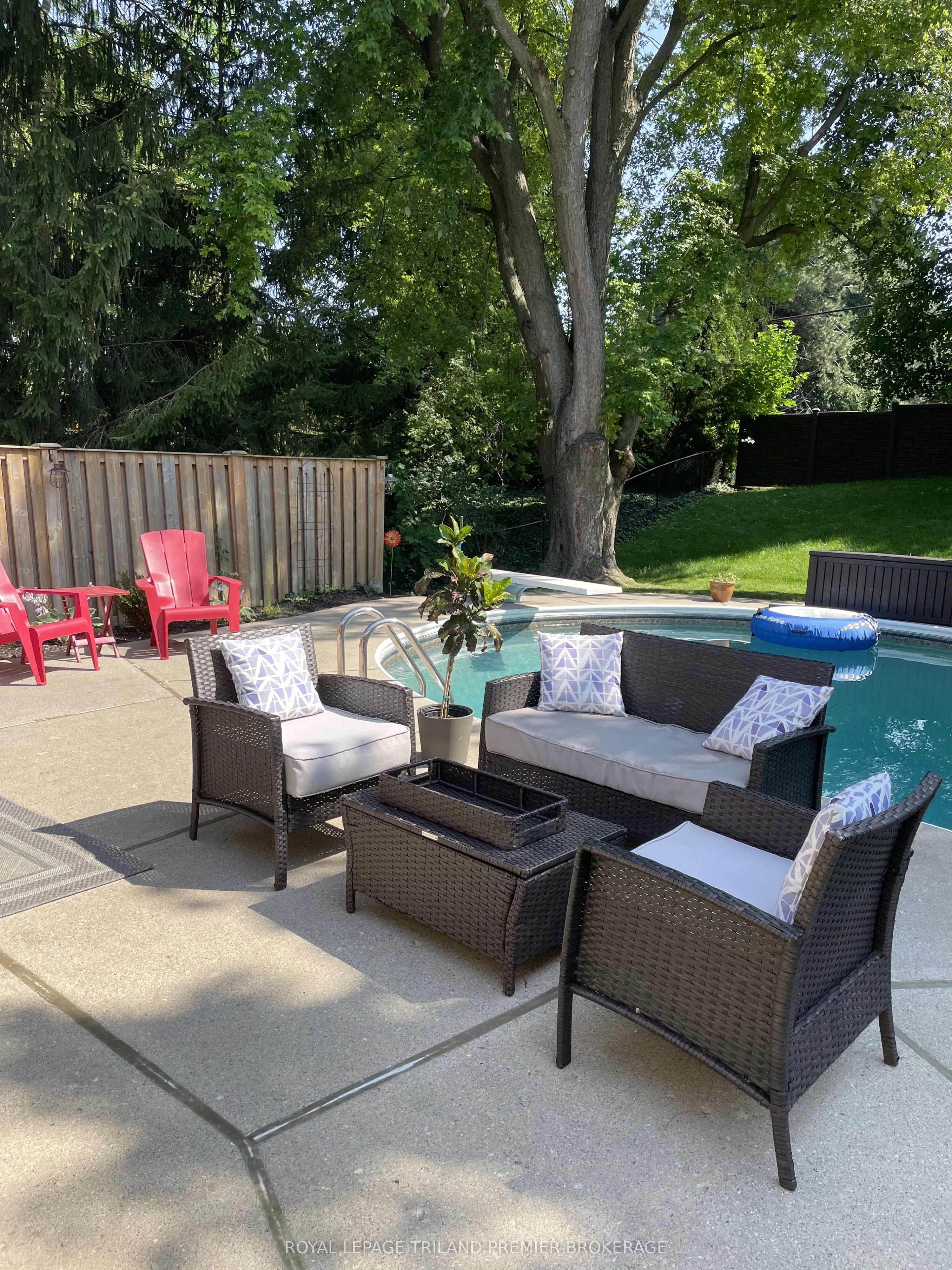 31 Foxcroft Crescent