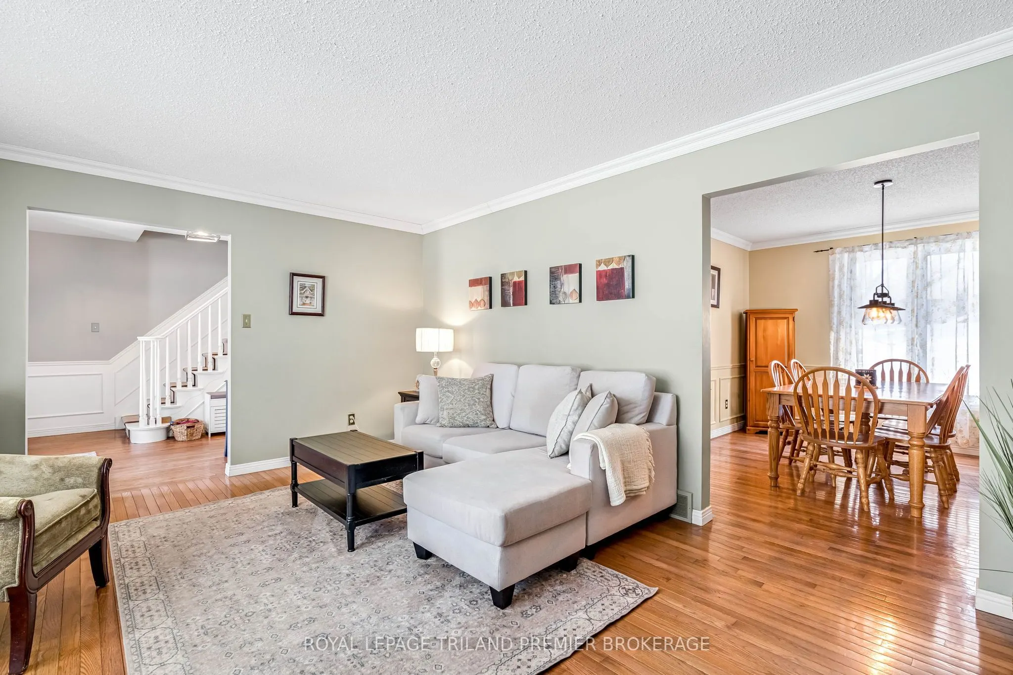 31 Foxcroft Crescent