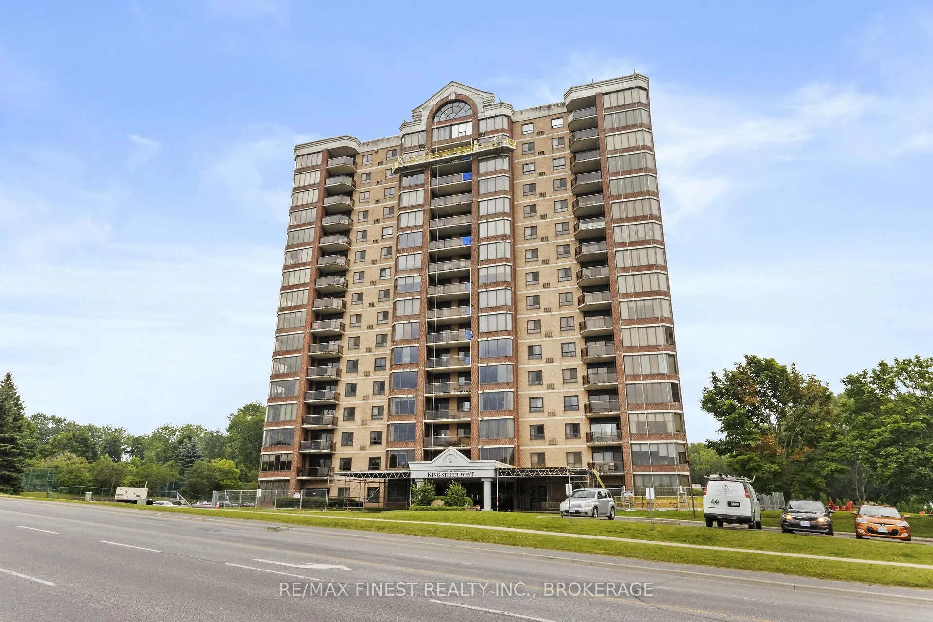 1000 King Street W #302