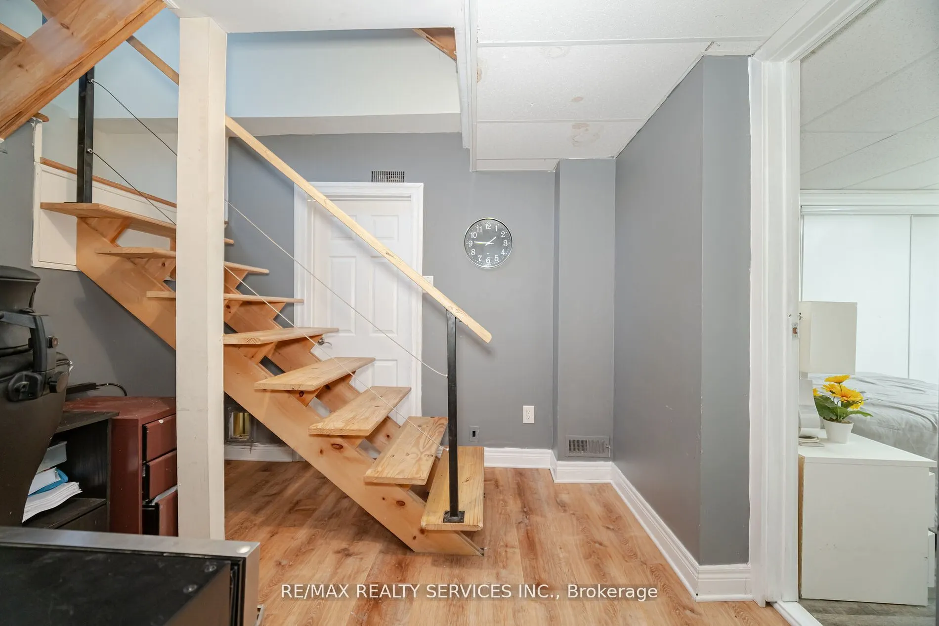 7 Shell Crescent